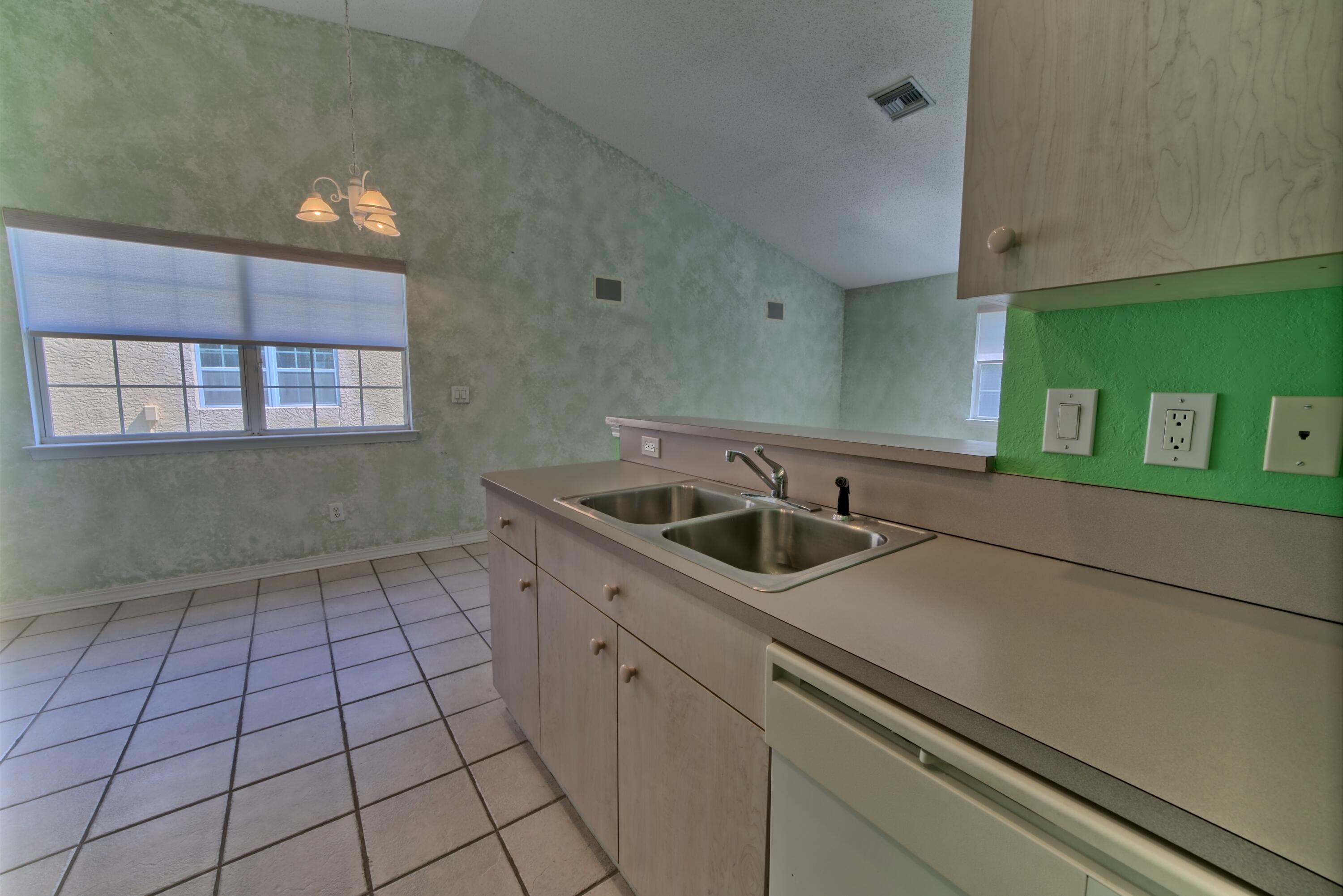 SUMMERWOOD - Residential