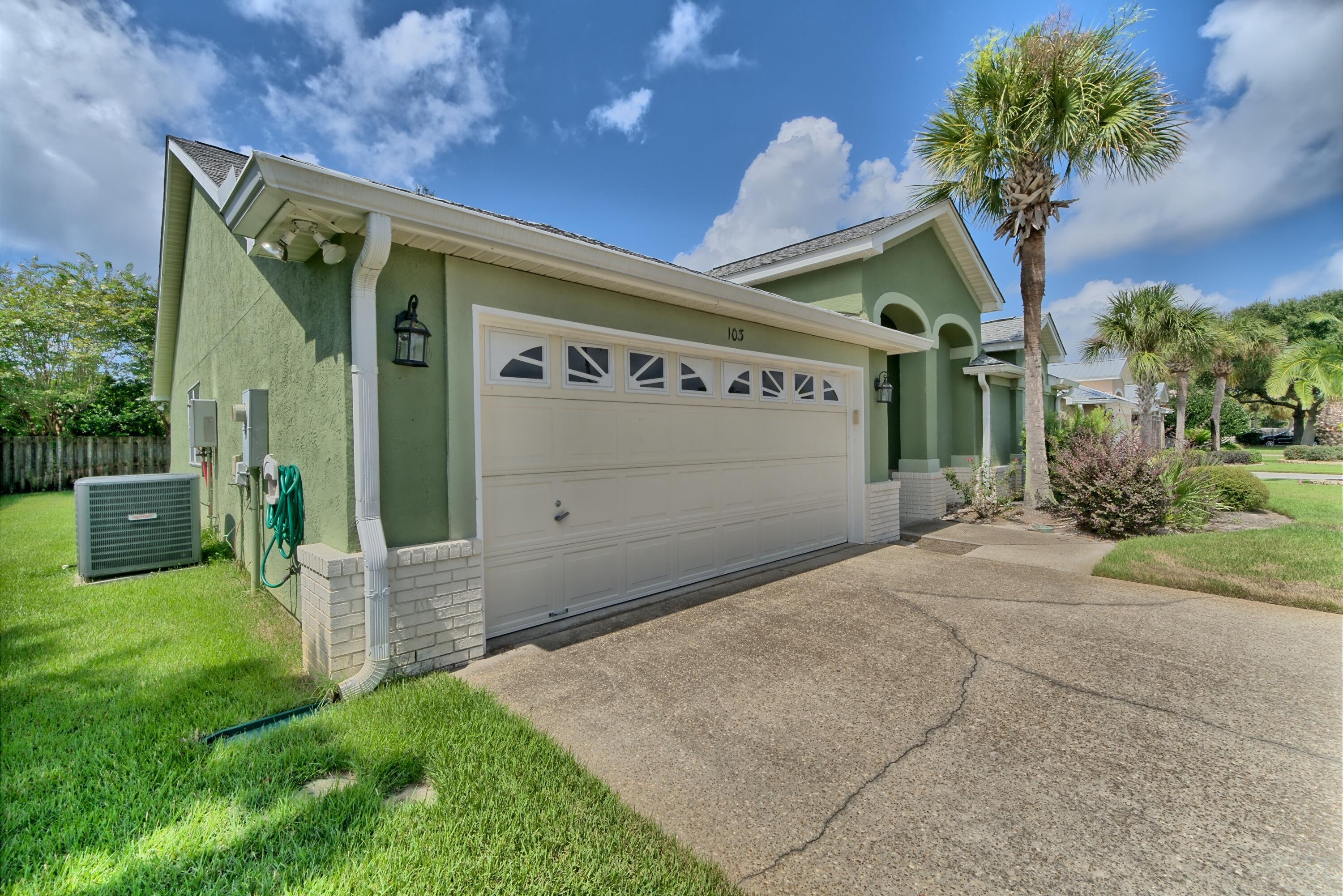 SUMMERWOOD - Residential