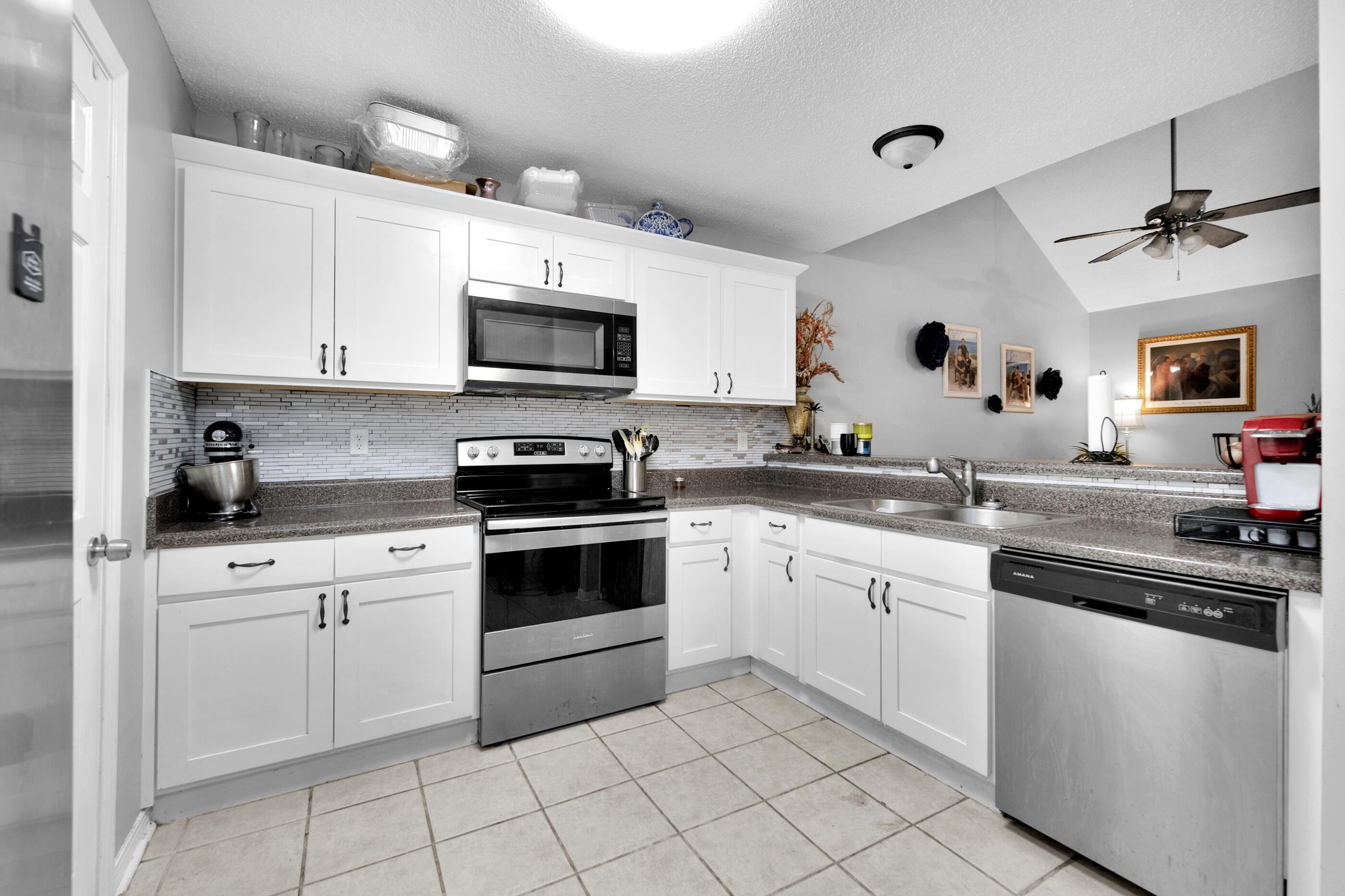 SHANGRA WOODS 1ST ADDN - Residential