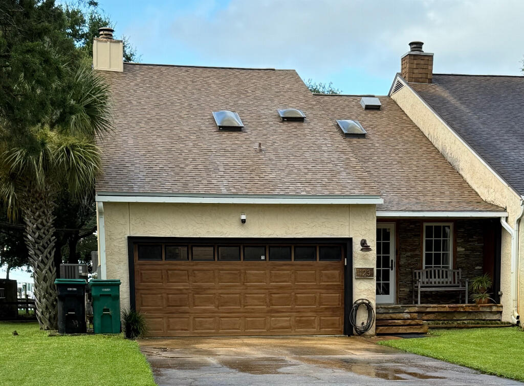 123 Clifford Drive