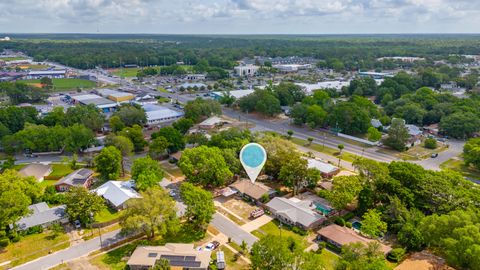 A home in Niceville