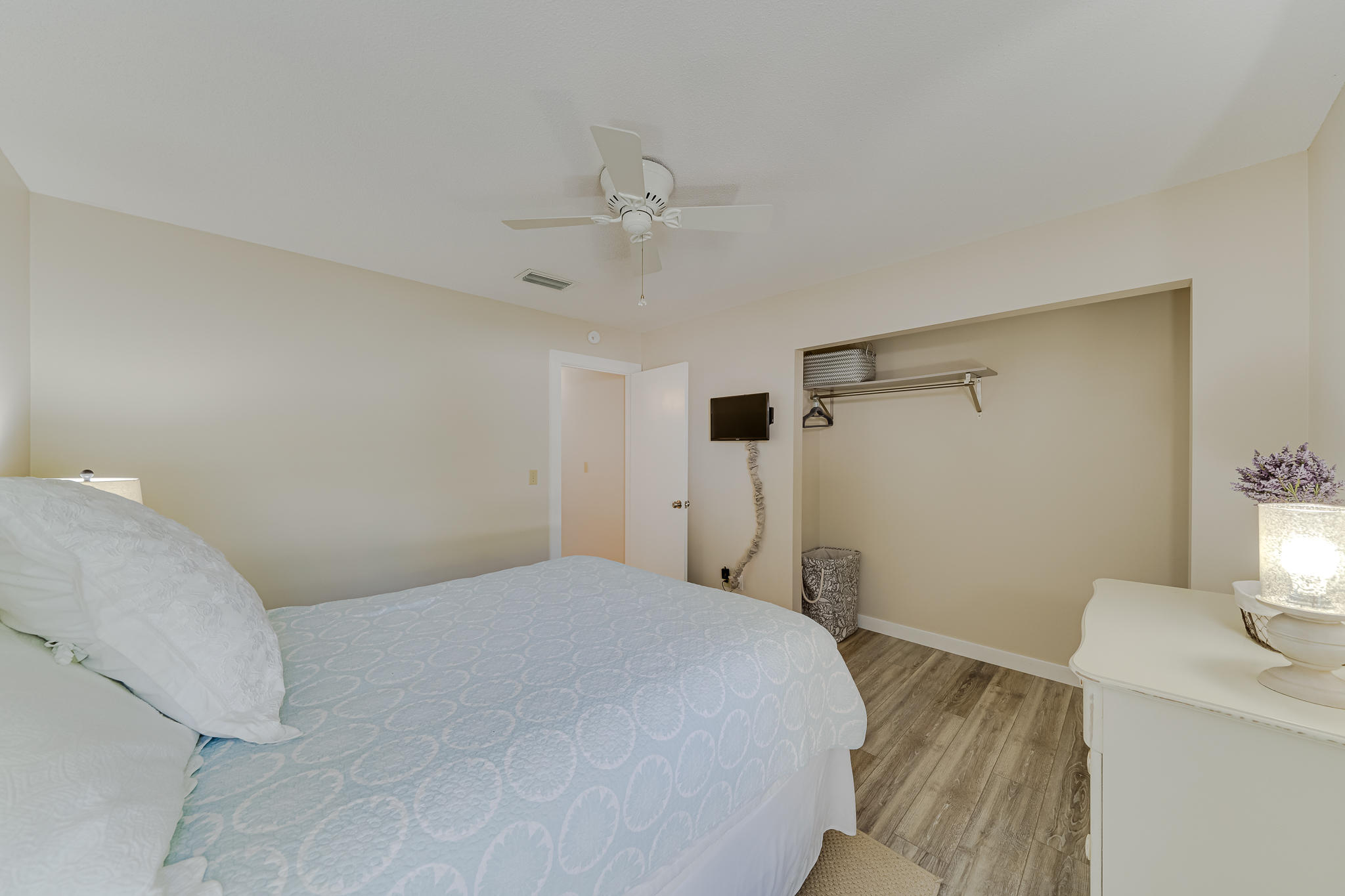 LINKSIDE VILLAGE UNIT 1 - Residential