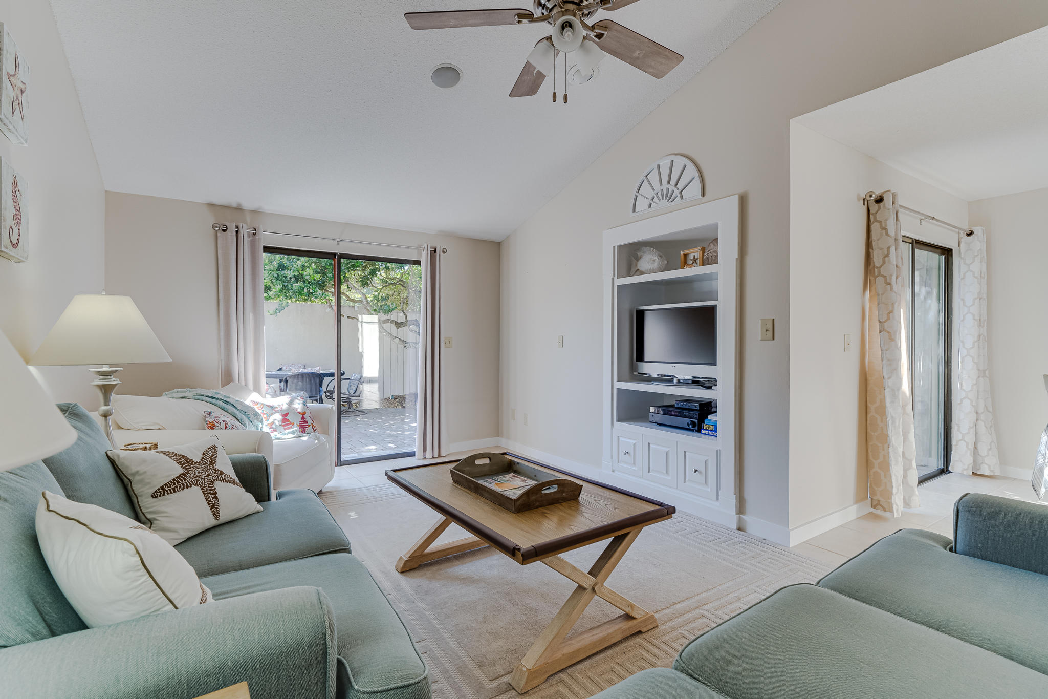 LINKSIDE VILLAGE UNIT 1 - Residential