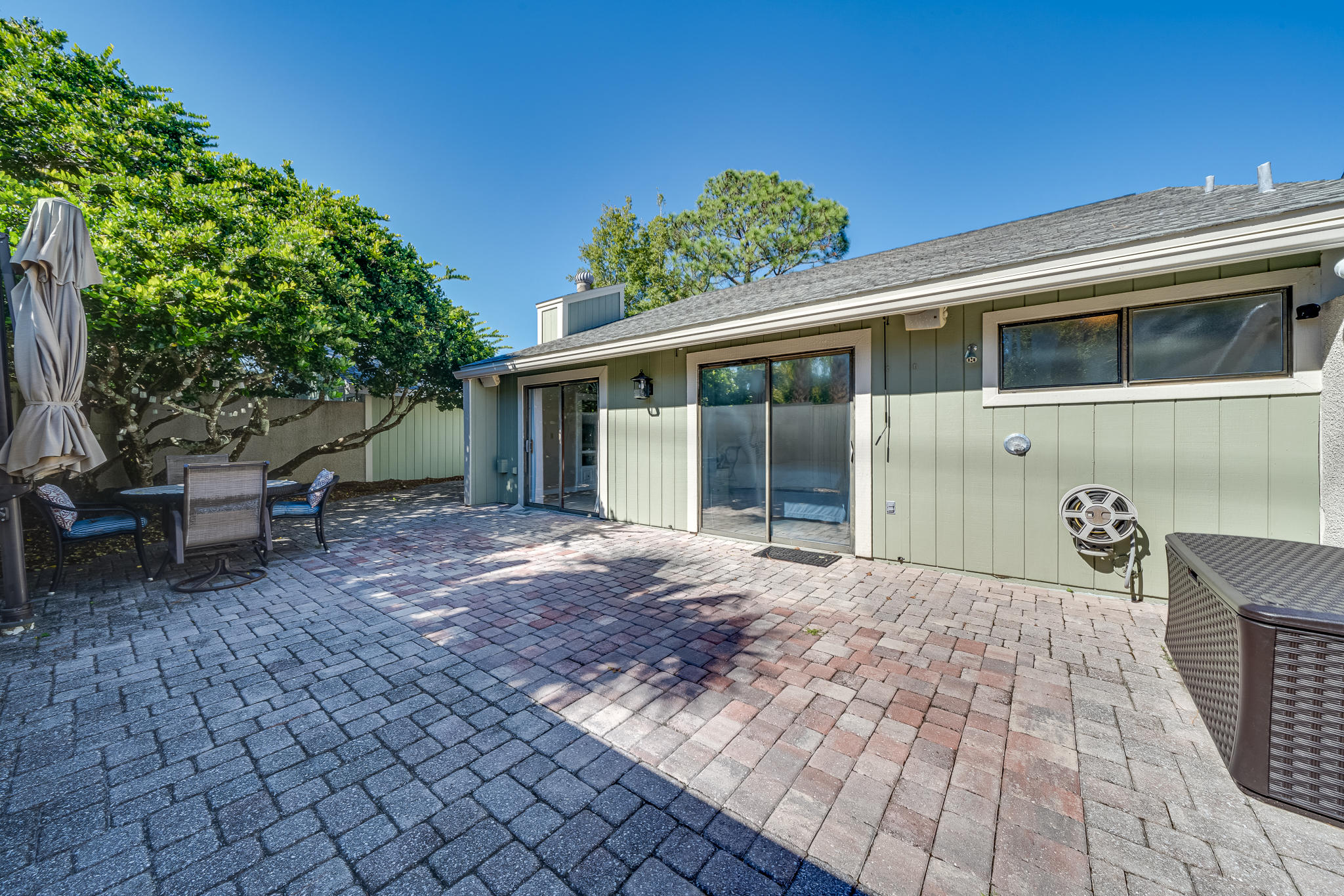 LINKSIDE VILLAGE UNIT 1 - Residential