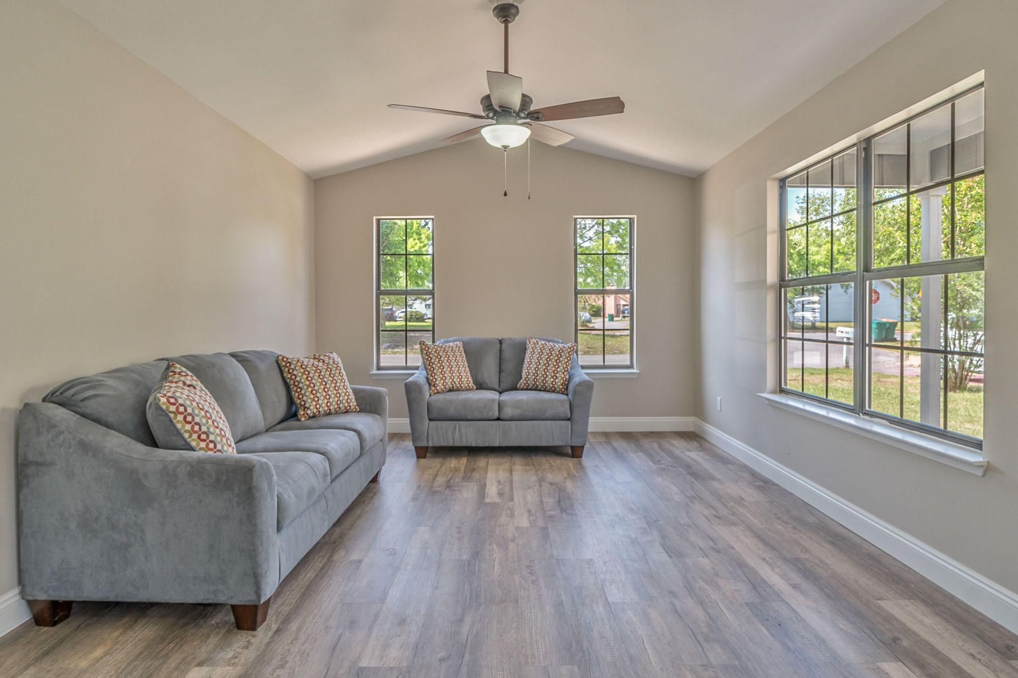 HIDDEN TRAILS PH 1 - Residential