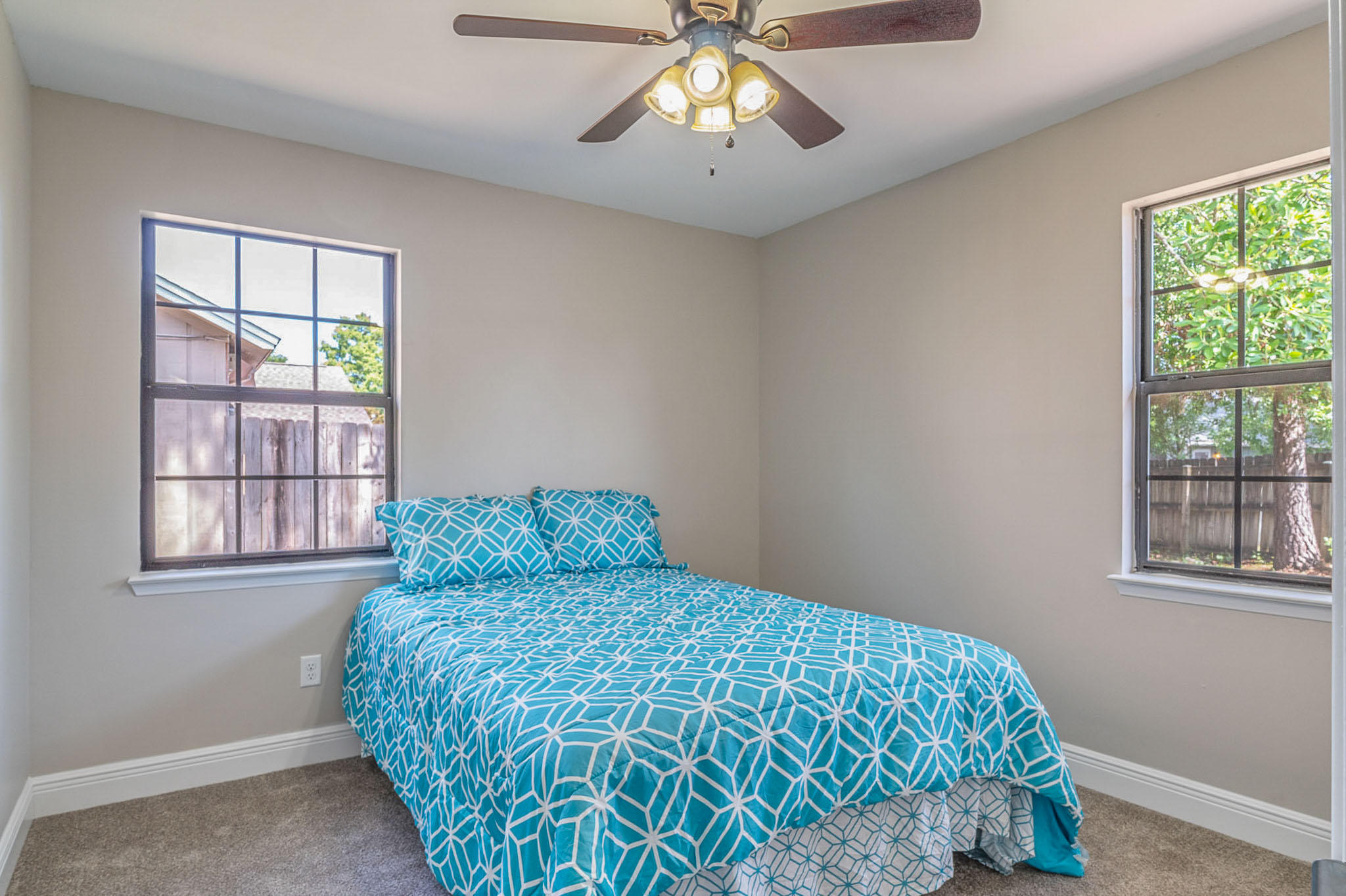 HIDDEN TRAILS PH 1 - Residential