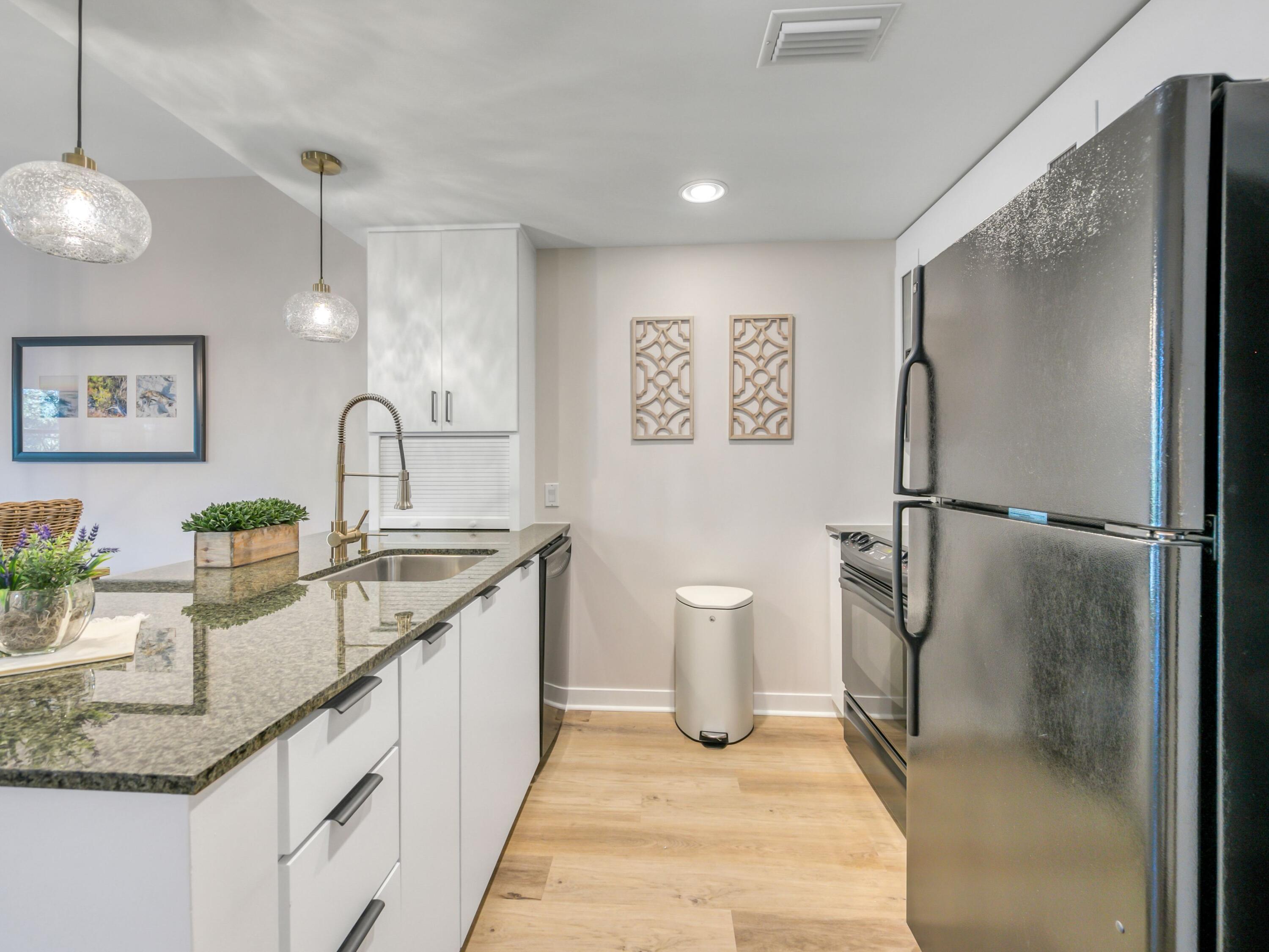 BAHIA CONDO - Residential