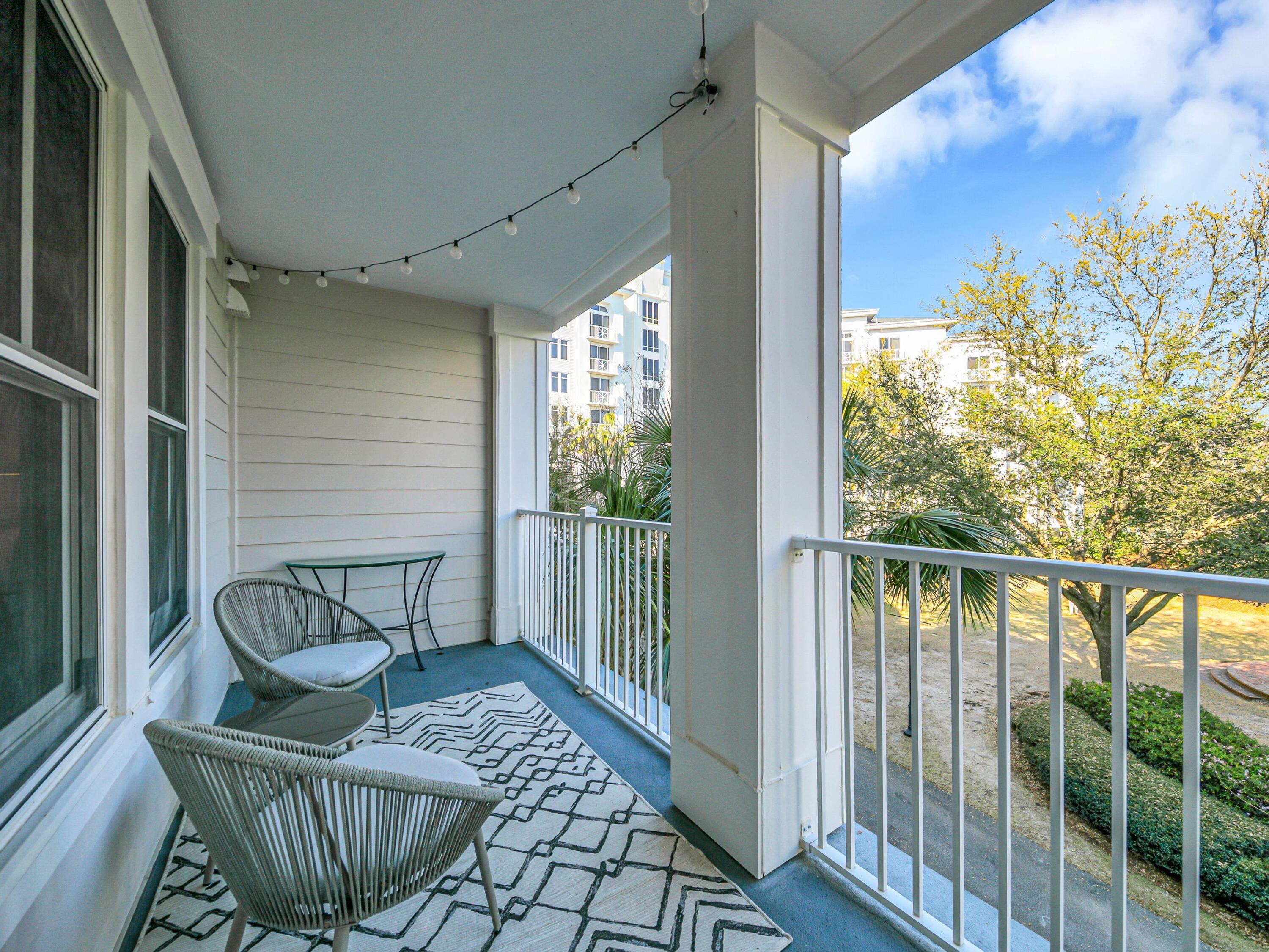 BAHIA CONDO - Residential