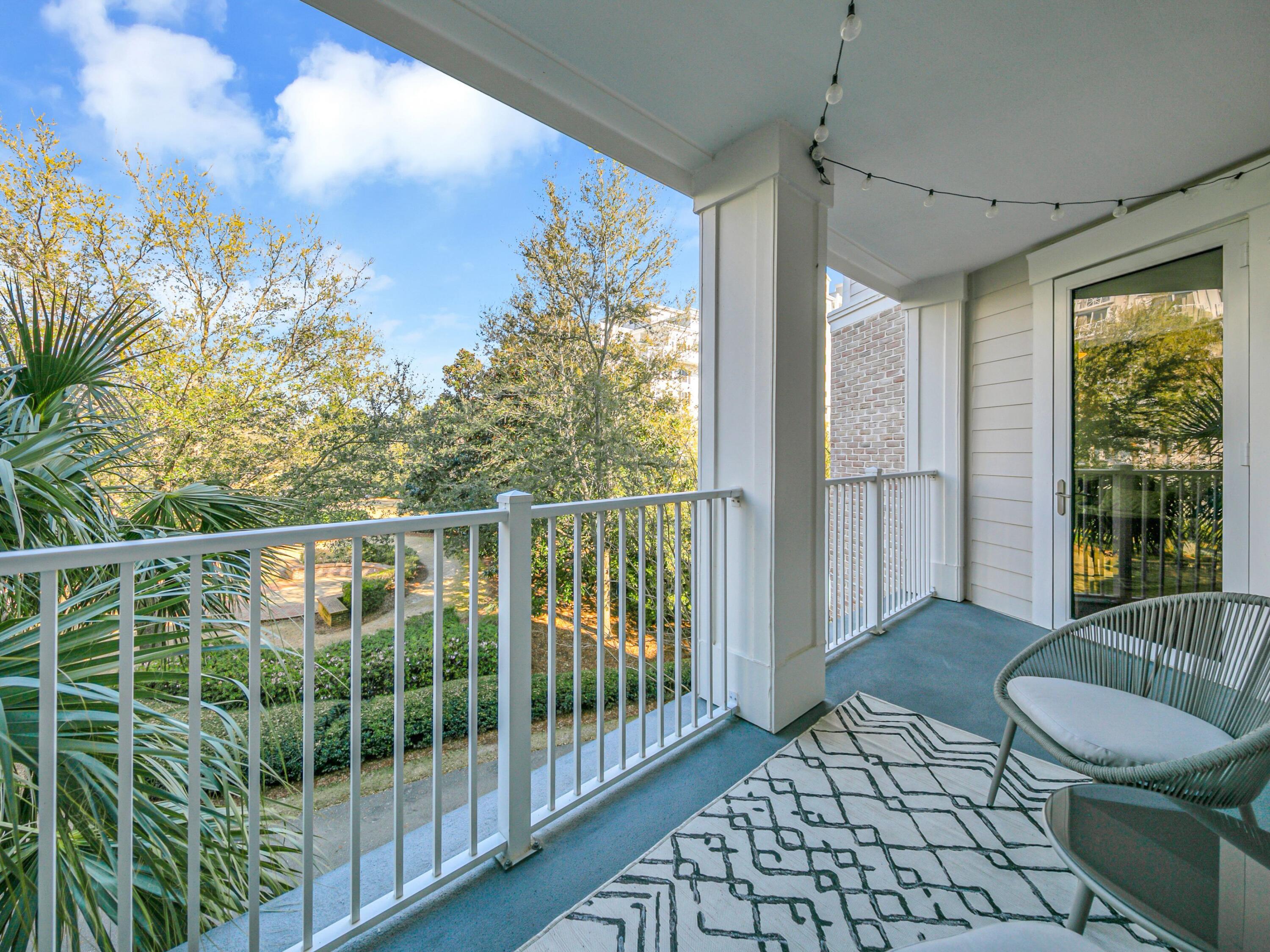 BAHIA CONDO - Residential