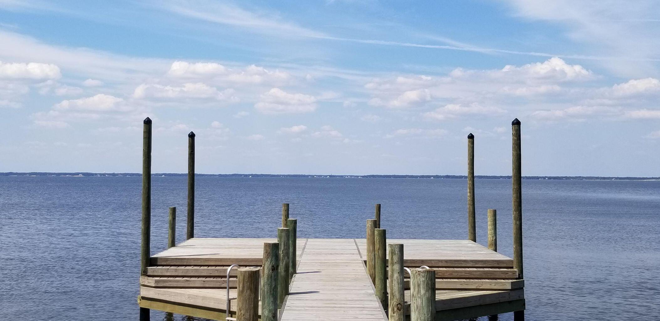 SECLUSION BAY - Residential