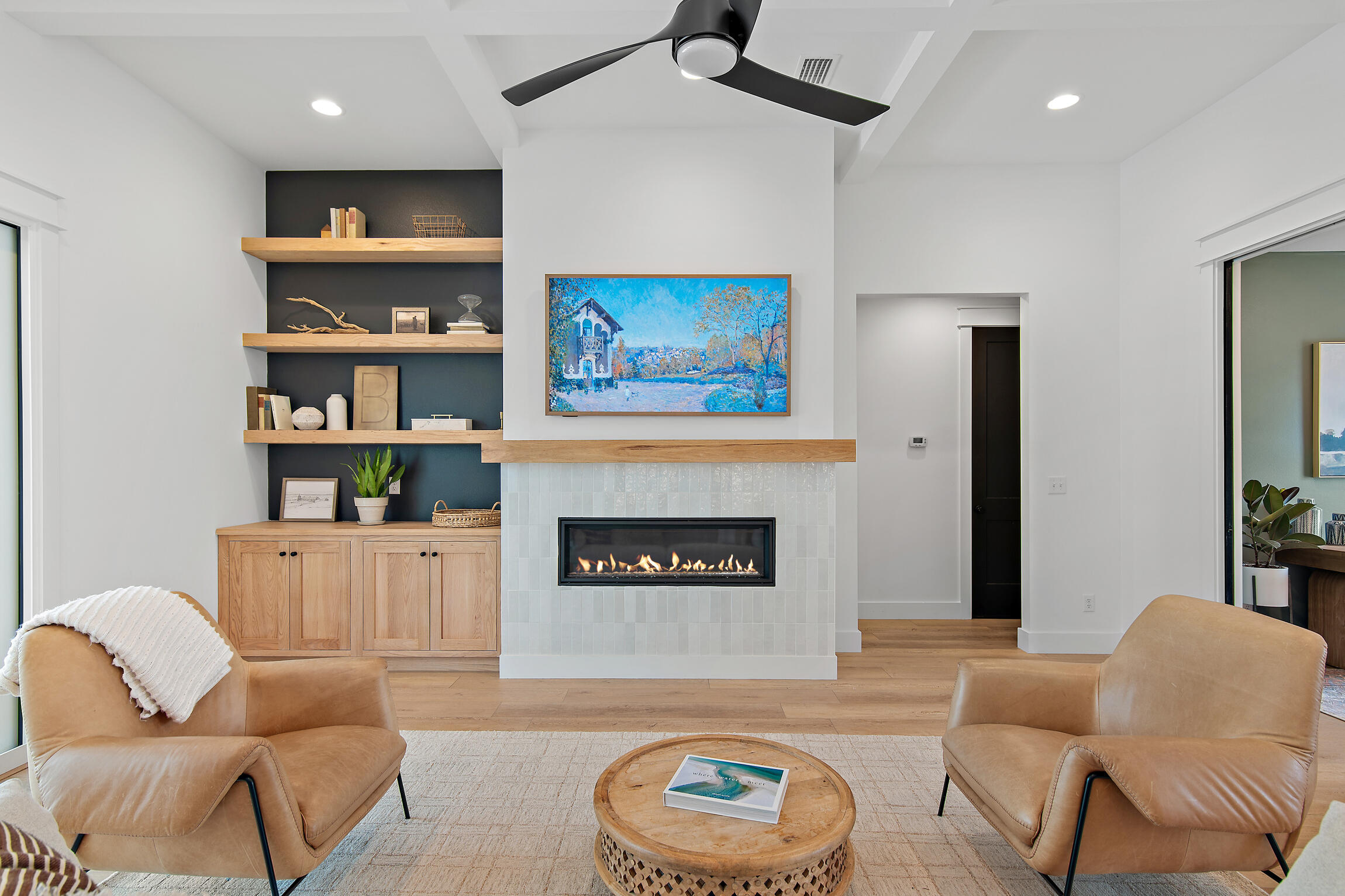 SECLUSION BAY - Residential