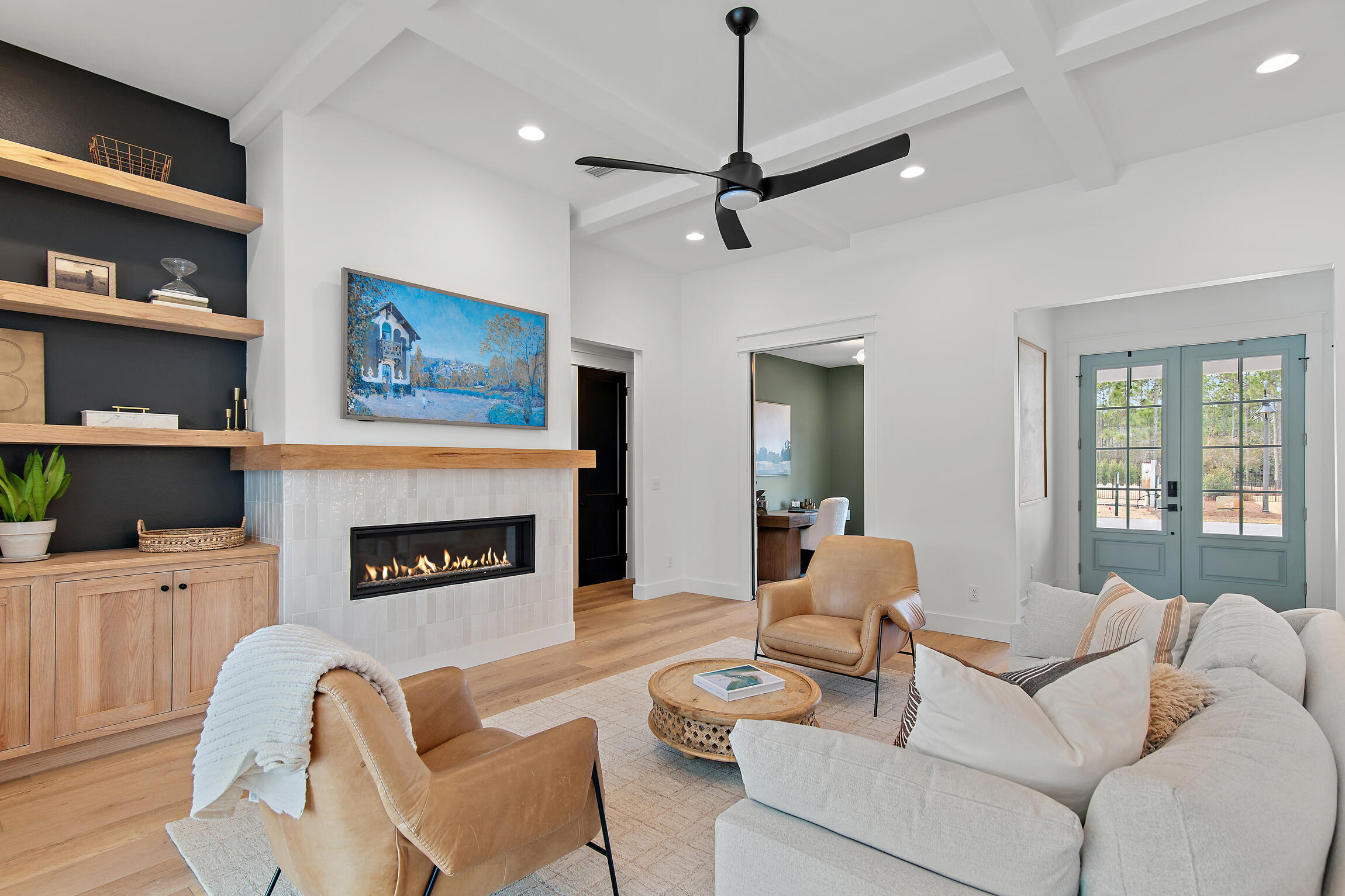 SECLUSION BAY - Residential