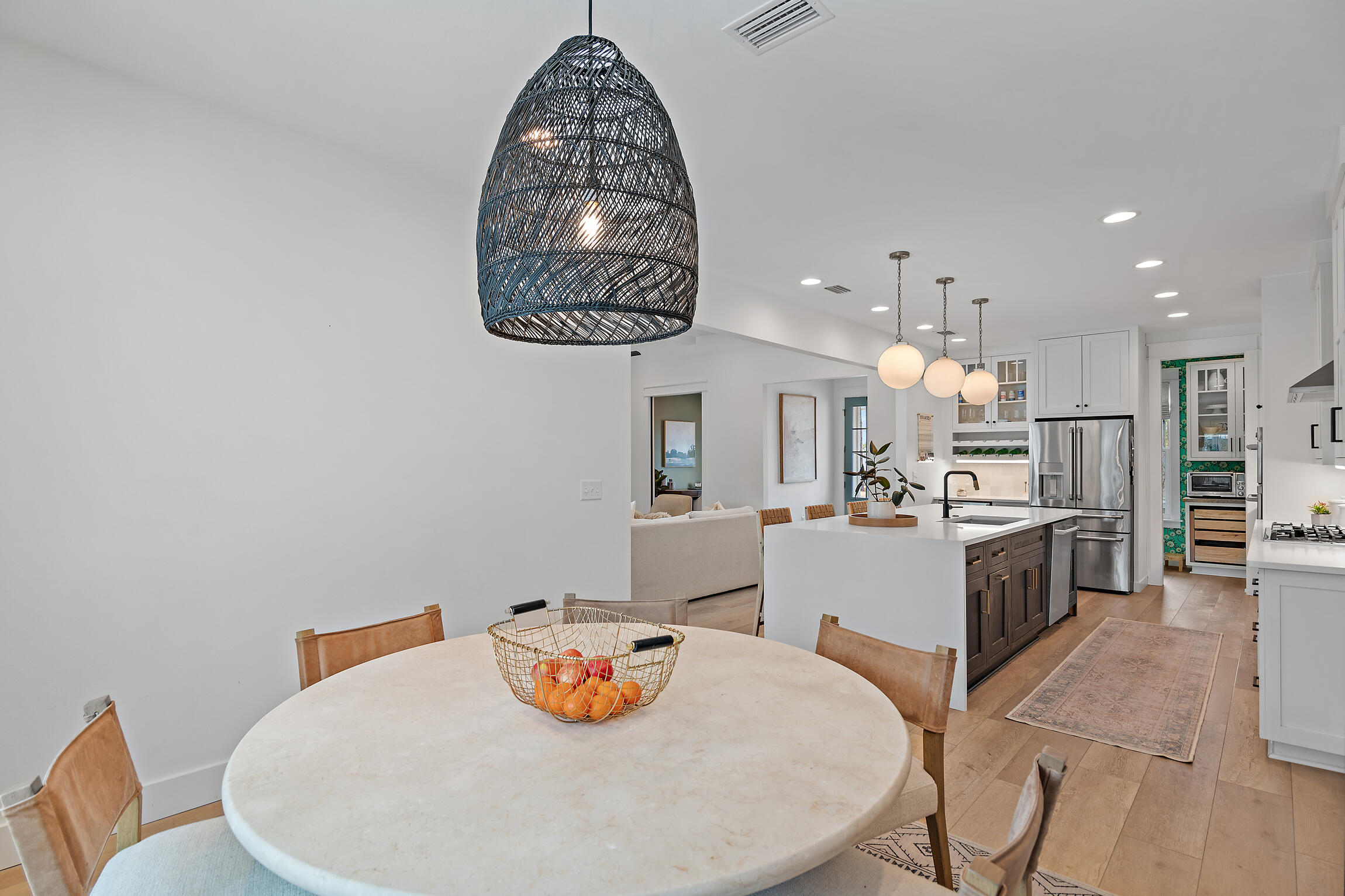 SECLUSION BAY - Residential