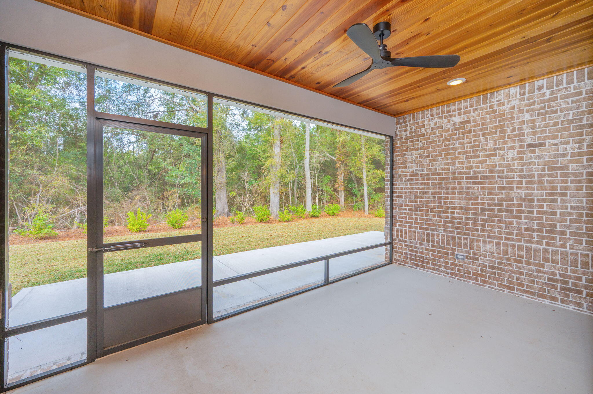 CLAIRES VINEYARD - Residential