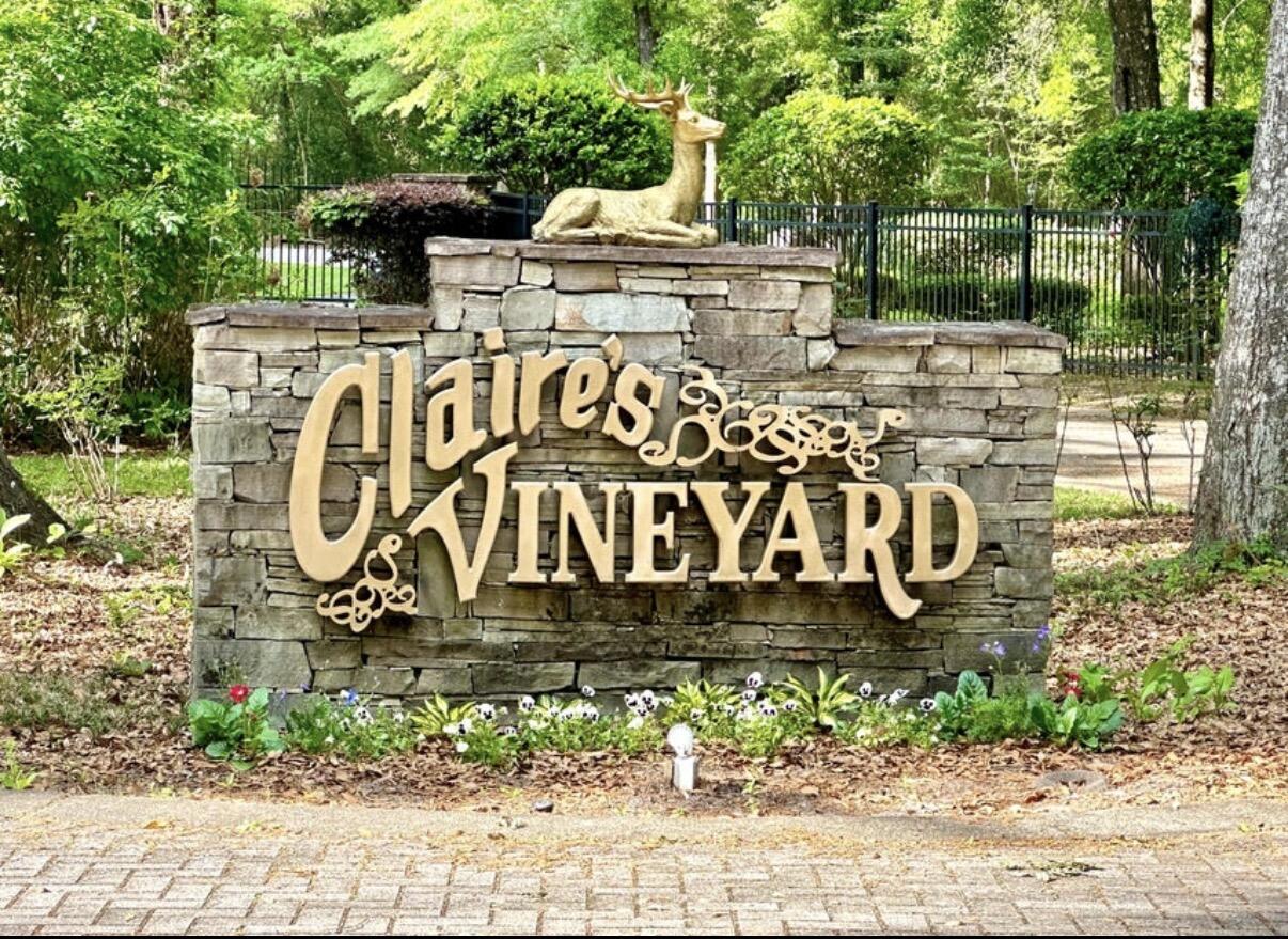 CLAIRES VINEYARD - Residential