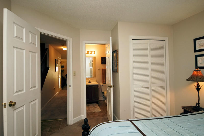 LAKESIDE CONDO AT BLUEWATER BAY - Residential