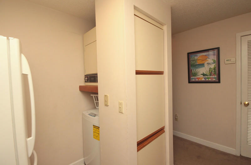 LAKESIDE CONDO AT BLUEWATER BAY - Residential