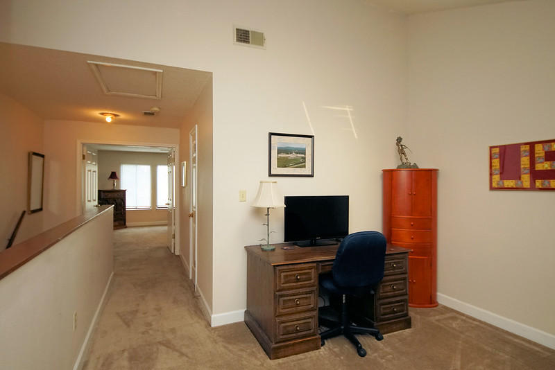 LAKESIDE CONDO AT BLUEWATER BAY - Residential