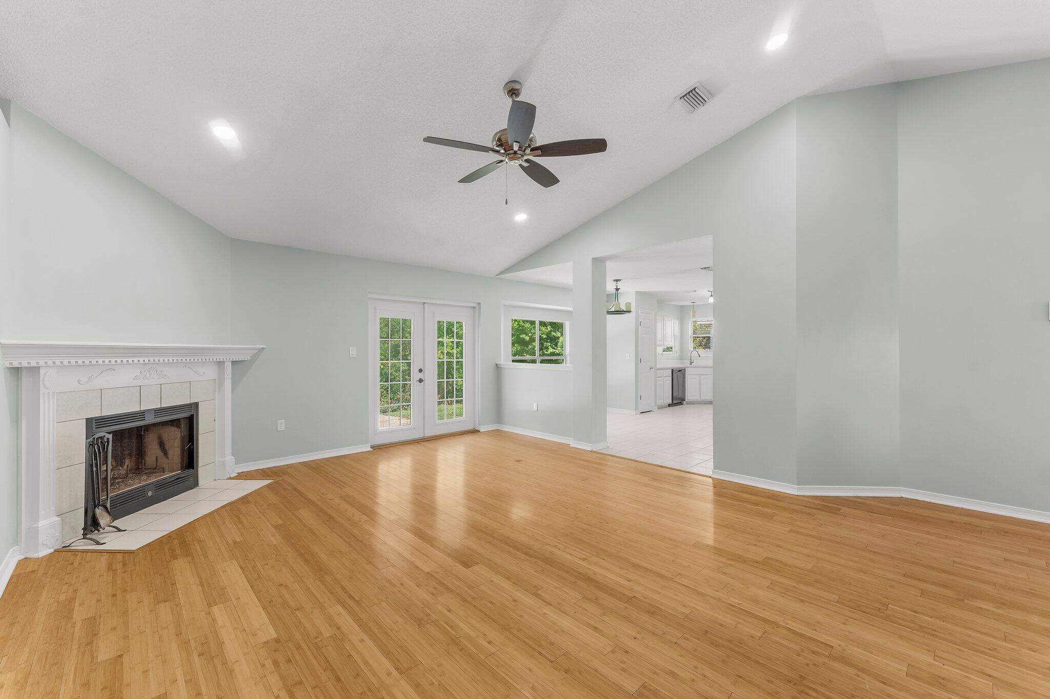 HARBOR BREEZE 3RD ADDN - Residential