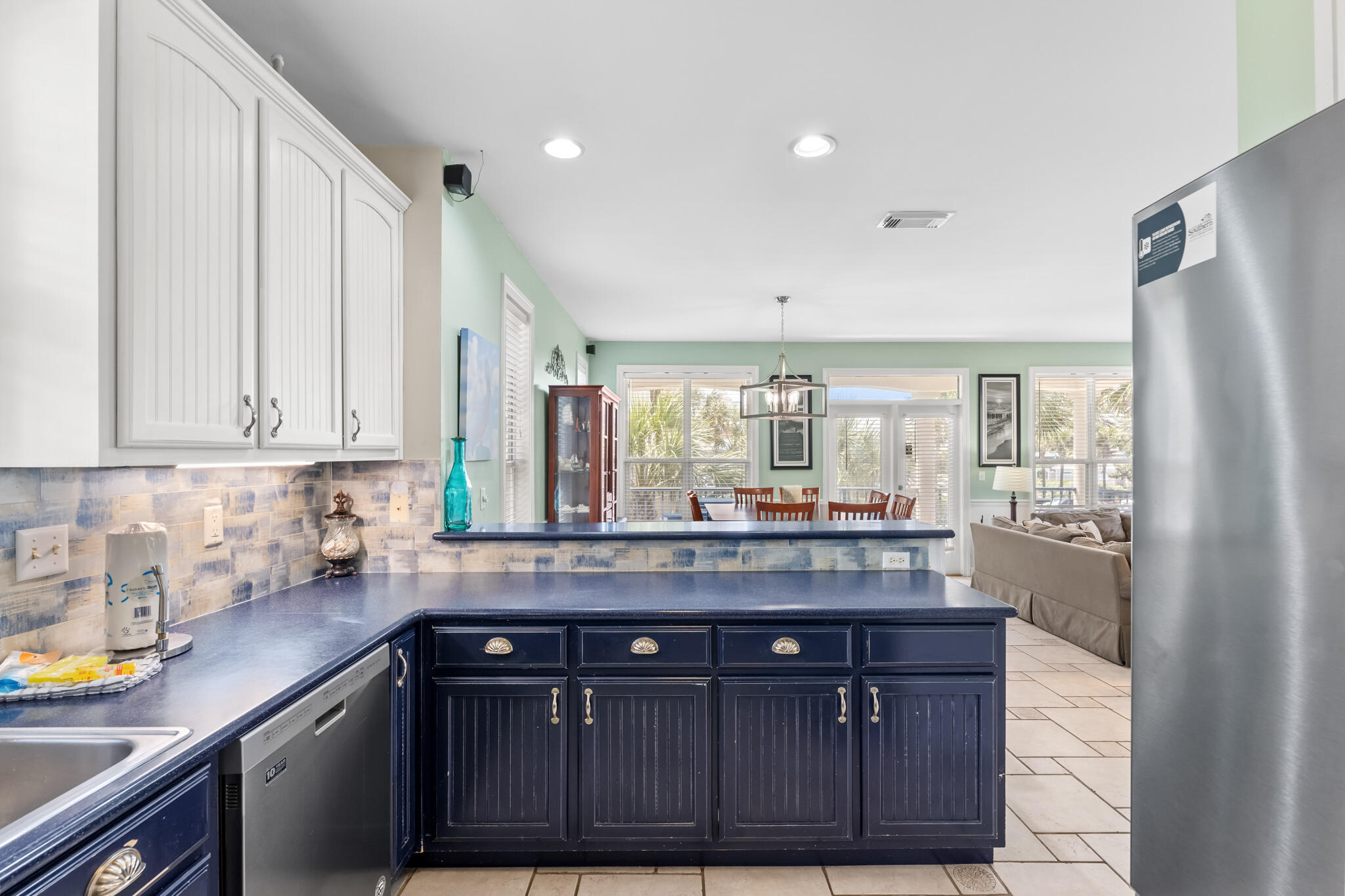 MARAVILLA SHORES - Residential