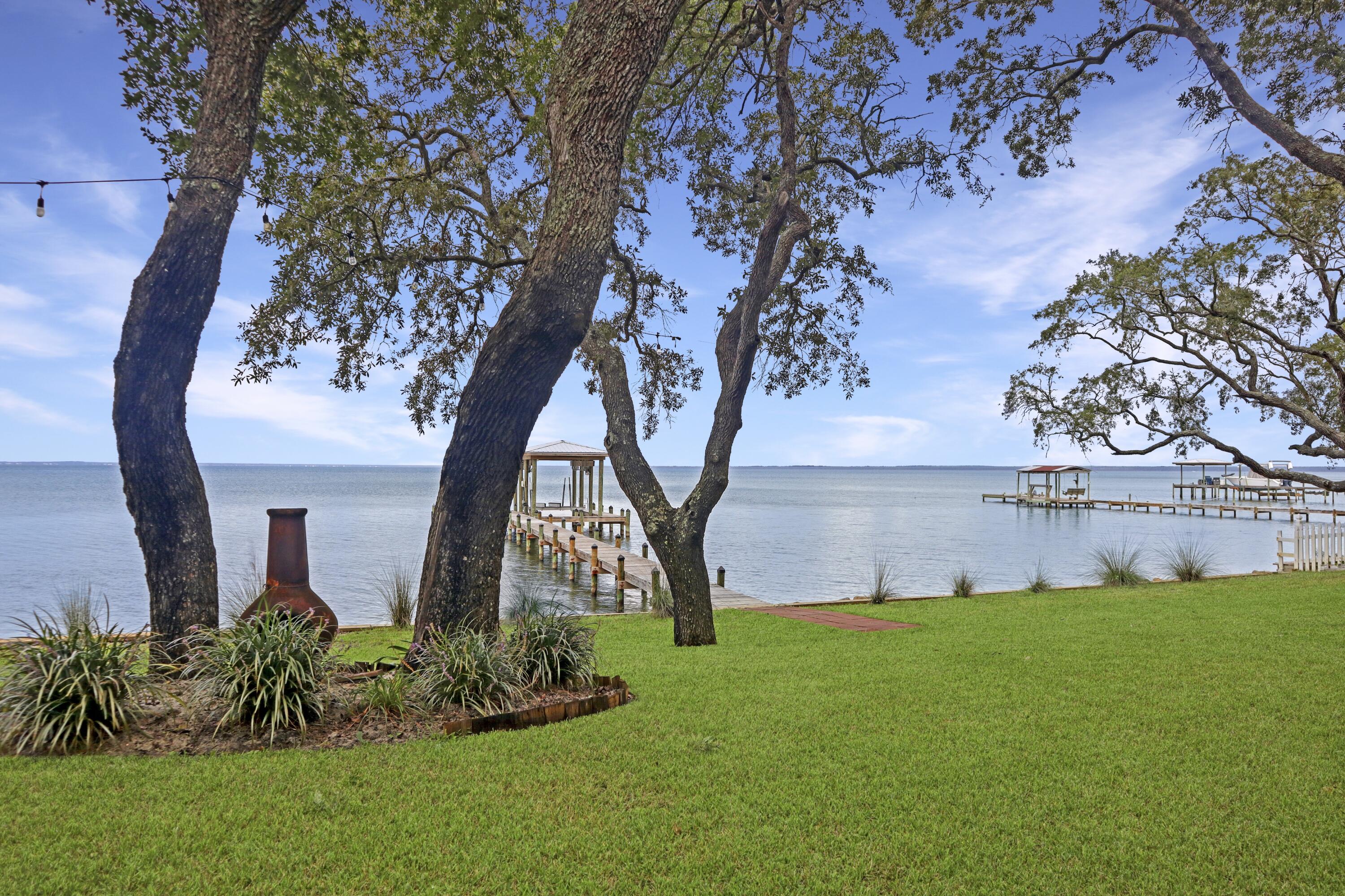 SANDY COVE - Residential