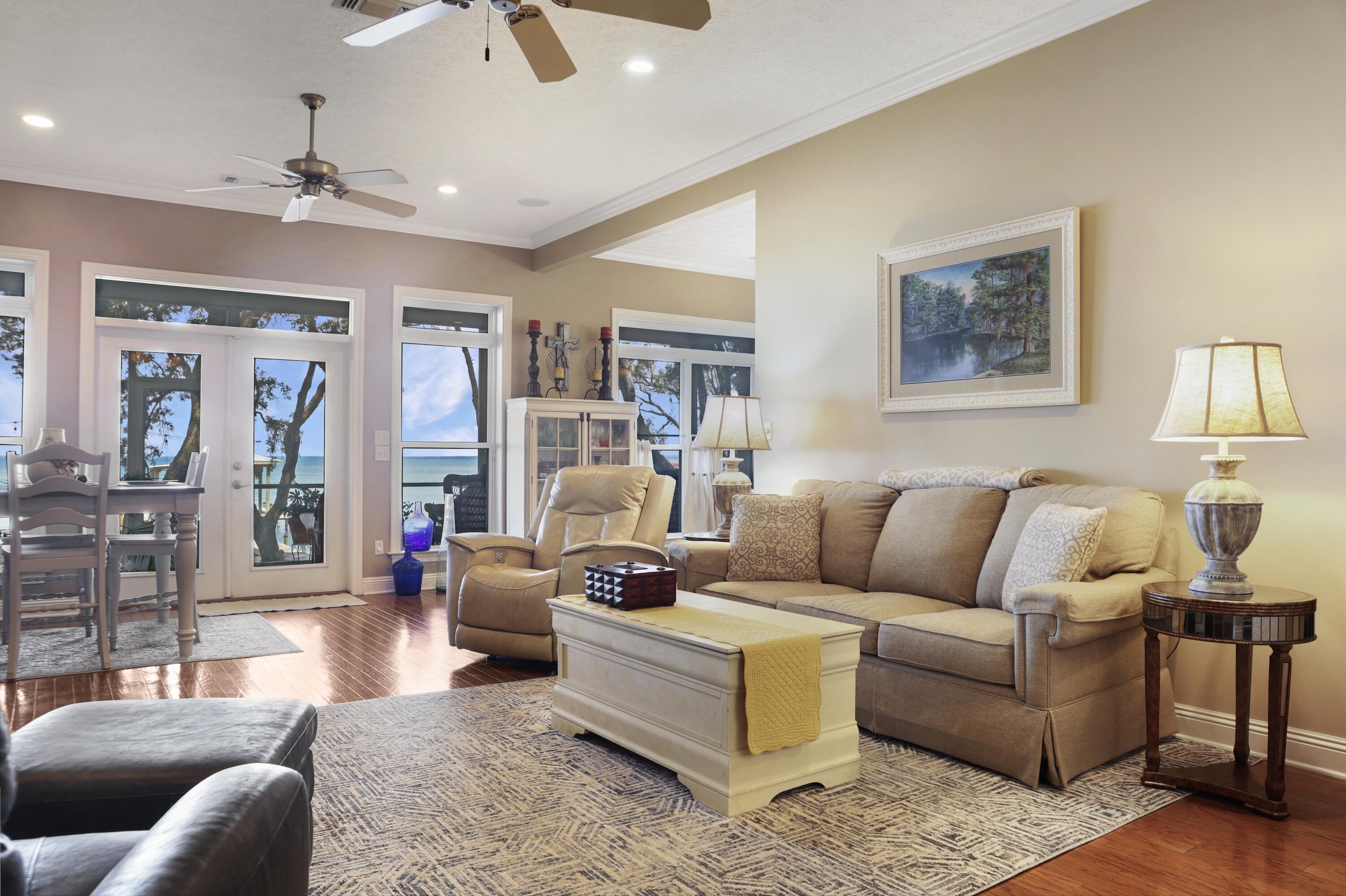 SANDY COVE - Residential
