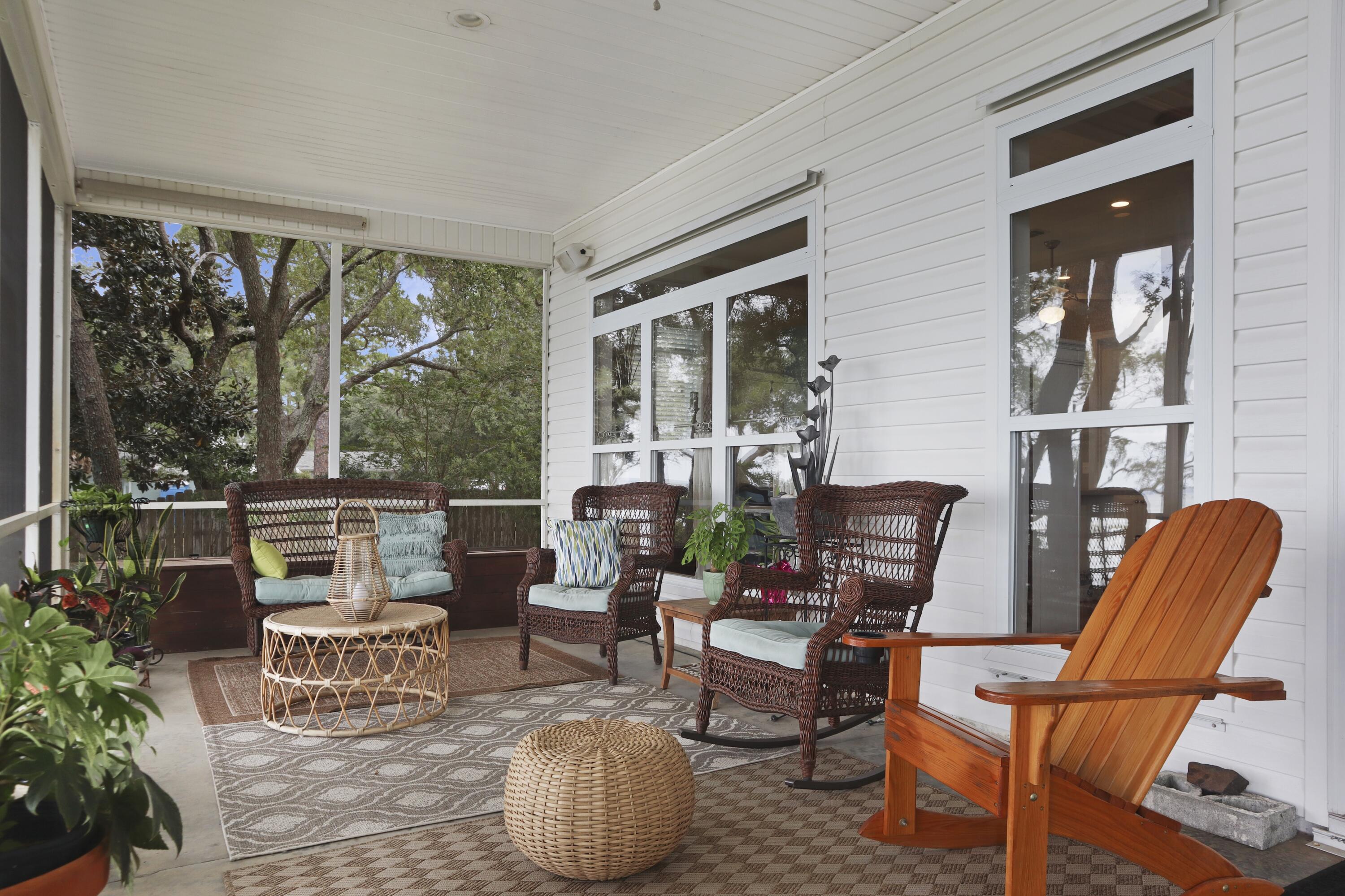 SANDY COVE - Residential