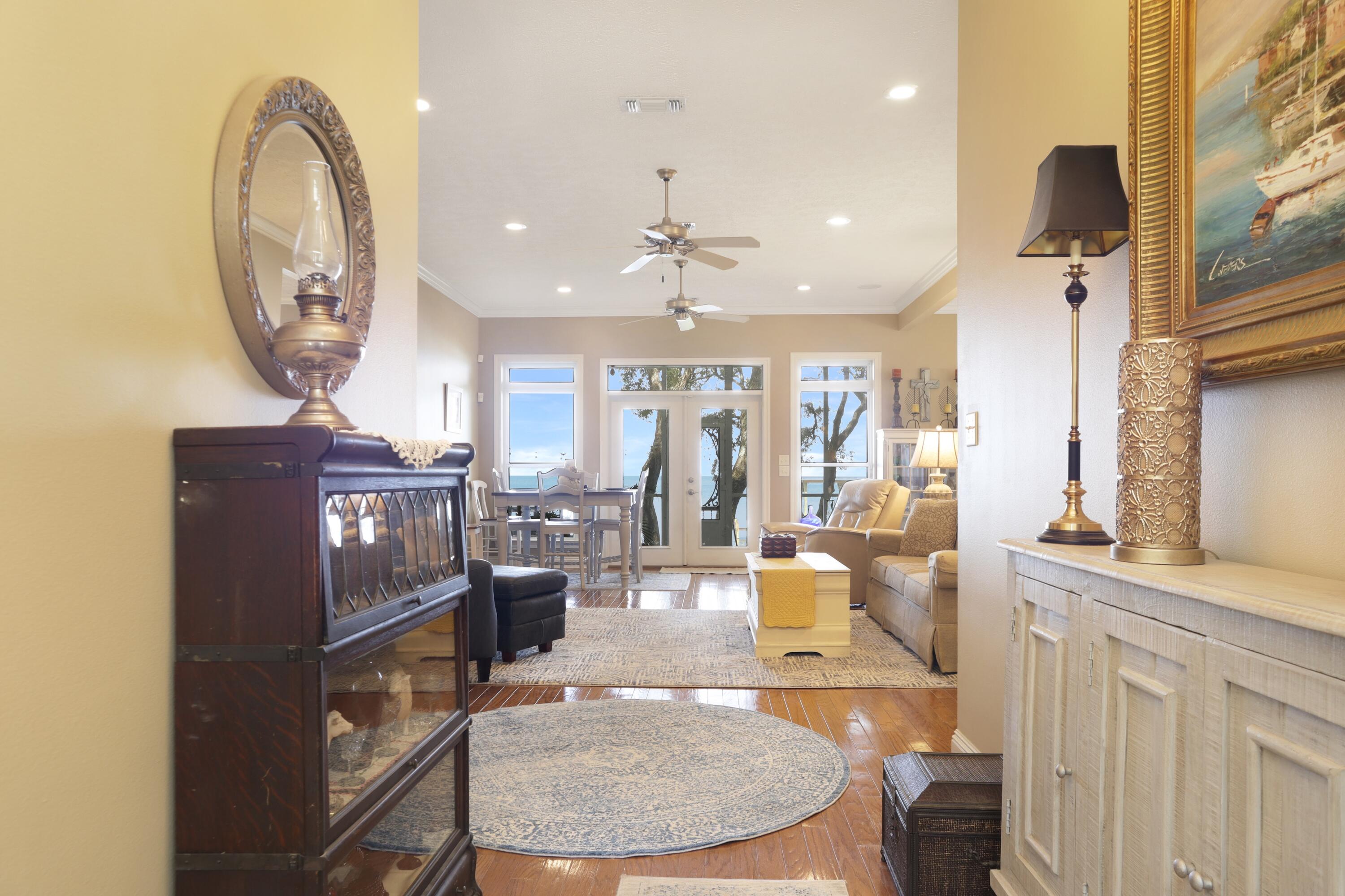 SANDY COVE - Residential