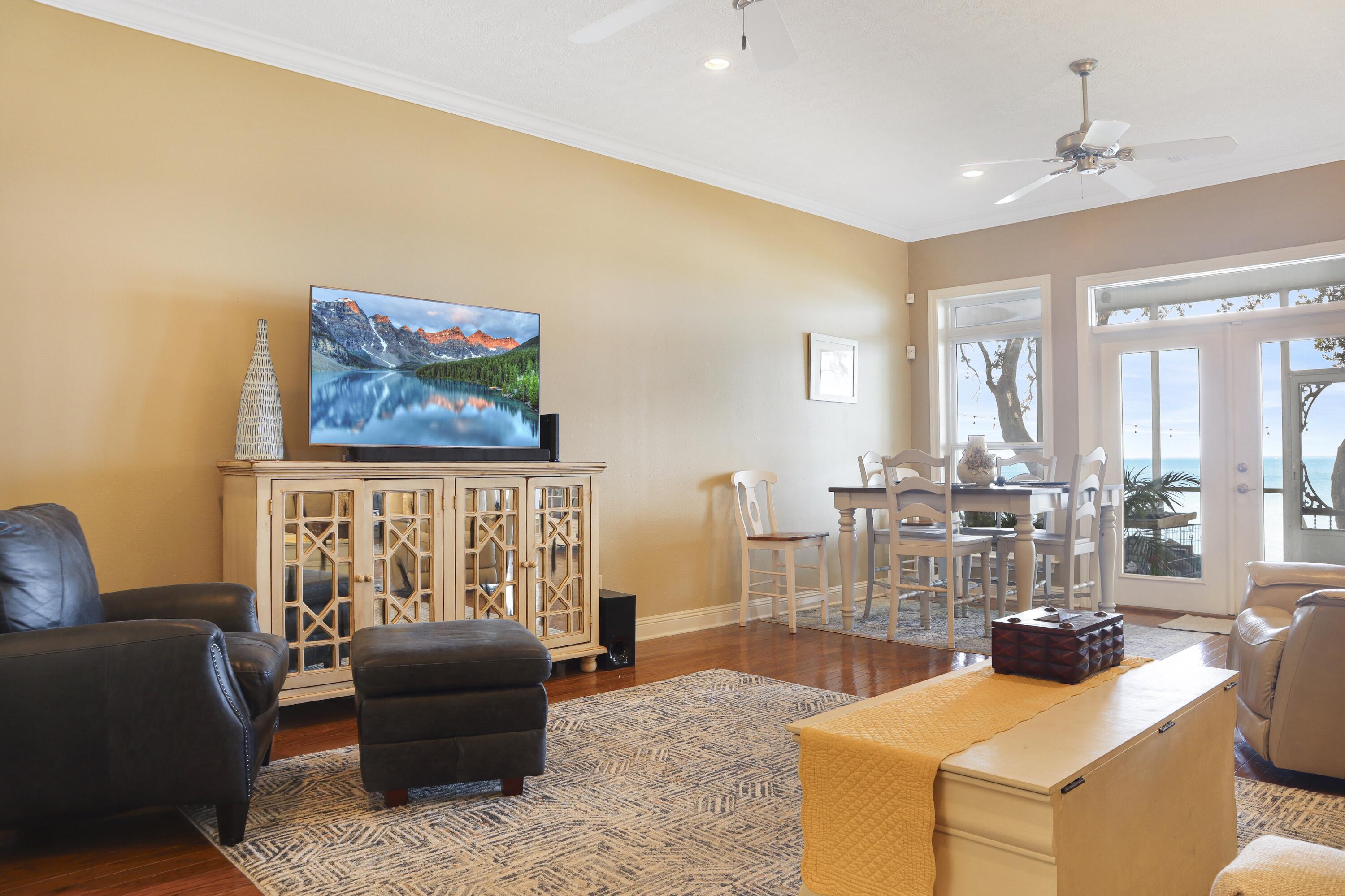 SANDY COVE - Residential
