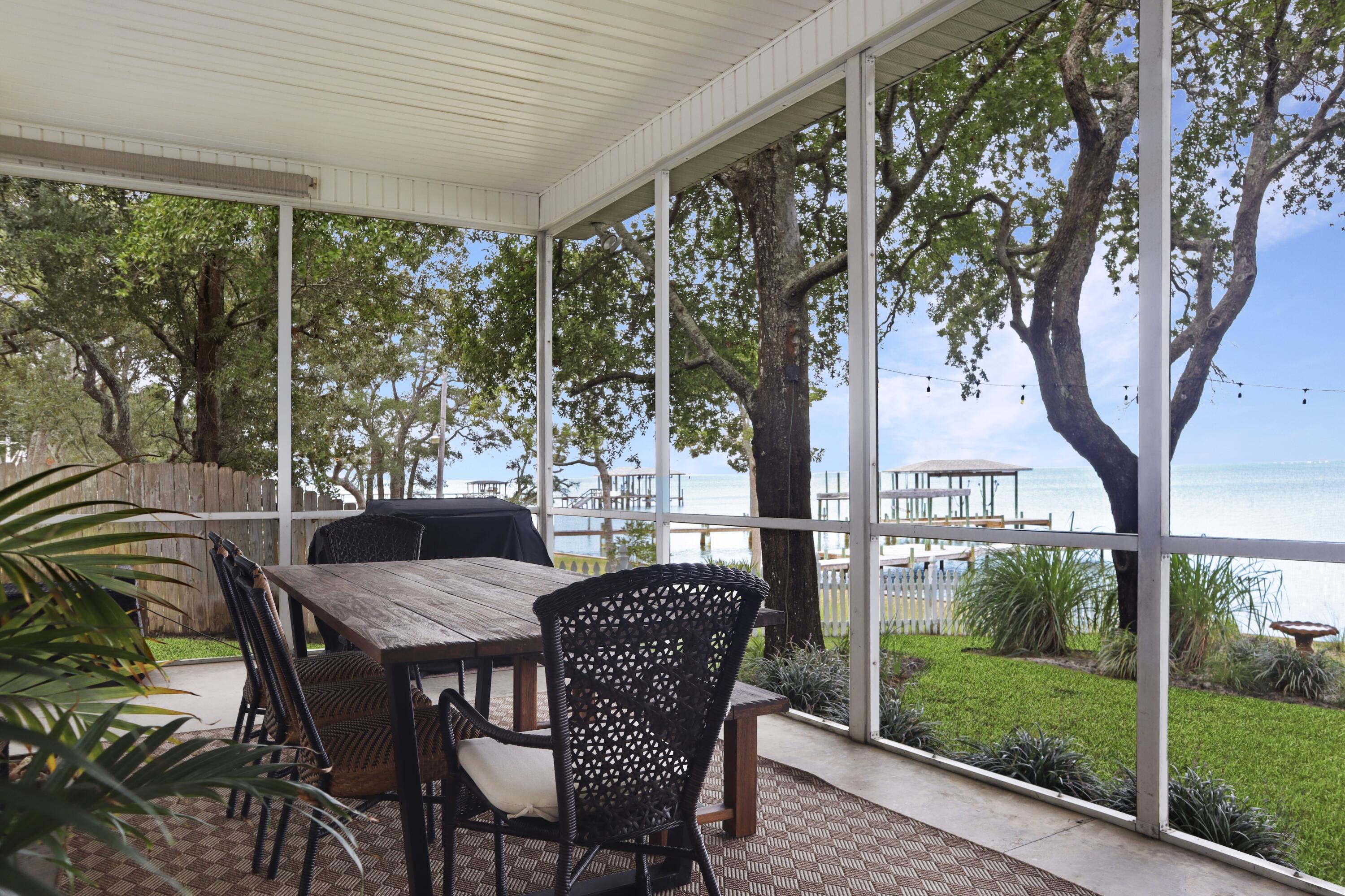 SANDY COVE - Residential