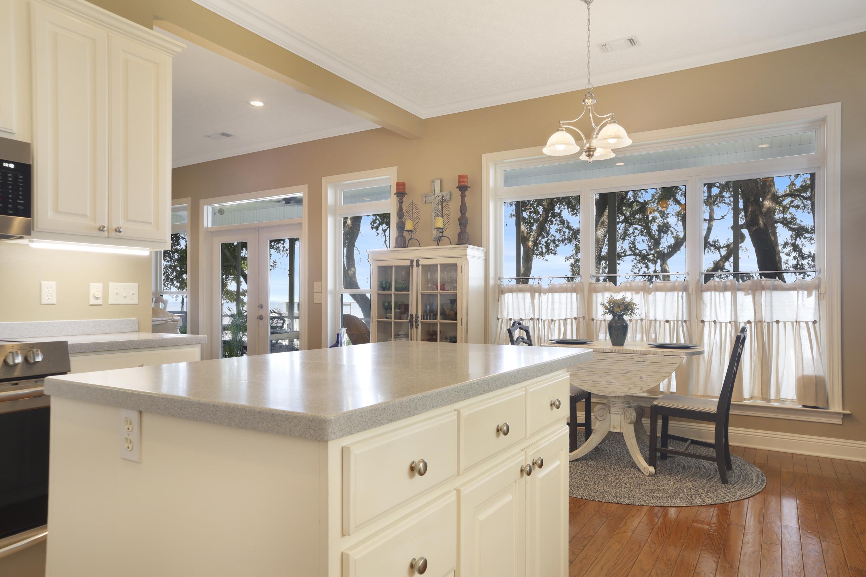 SANDY COVE - Residential