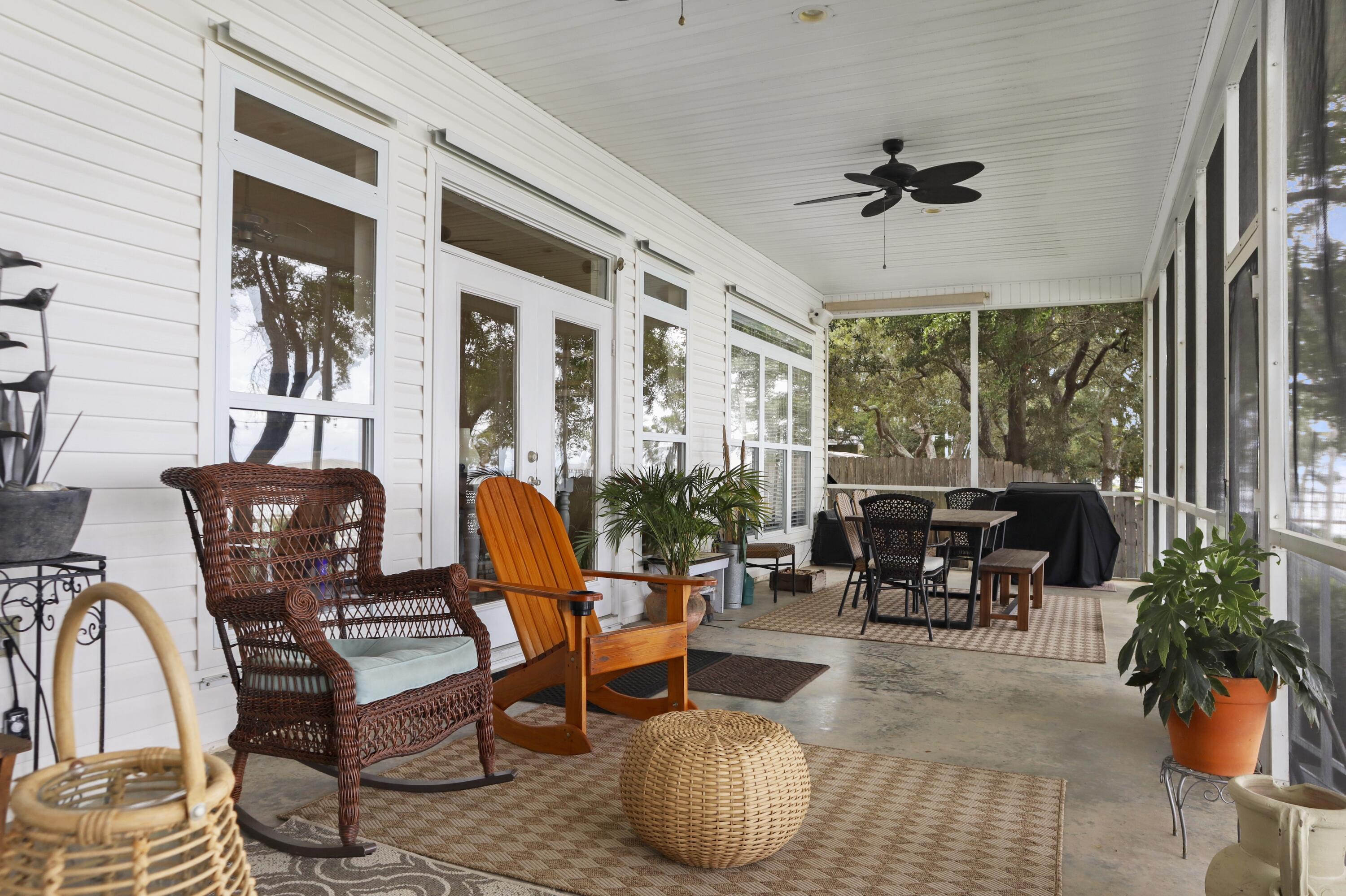 SANDY COVE - Residential