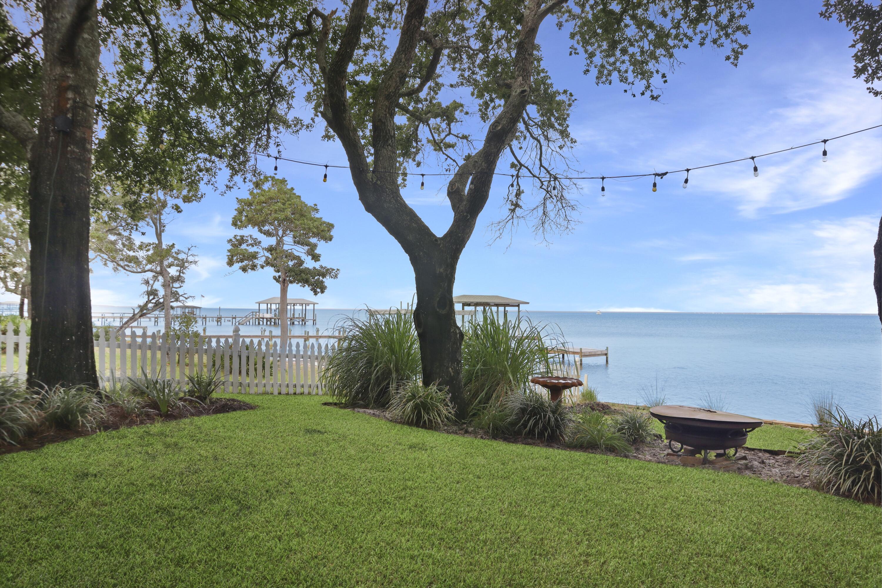 SANDY COVE - Residential