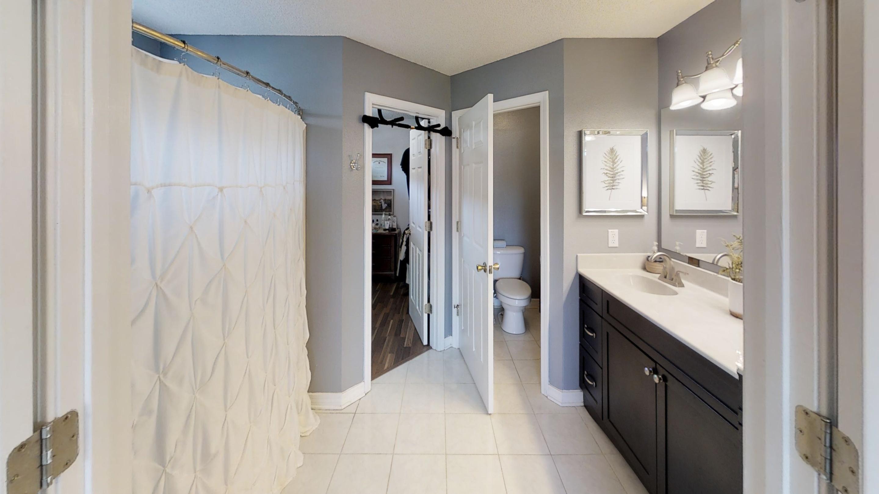 SHADOW LAKES - Residential