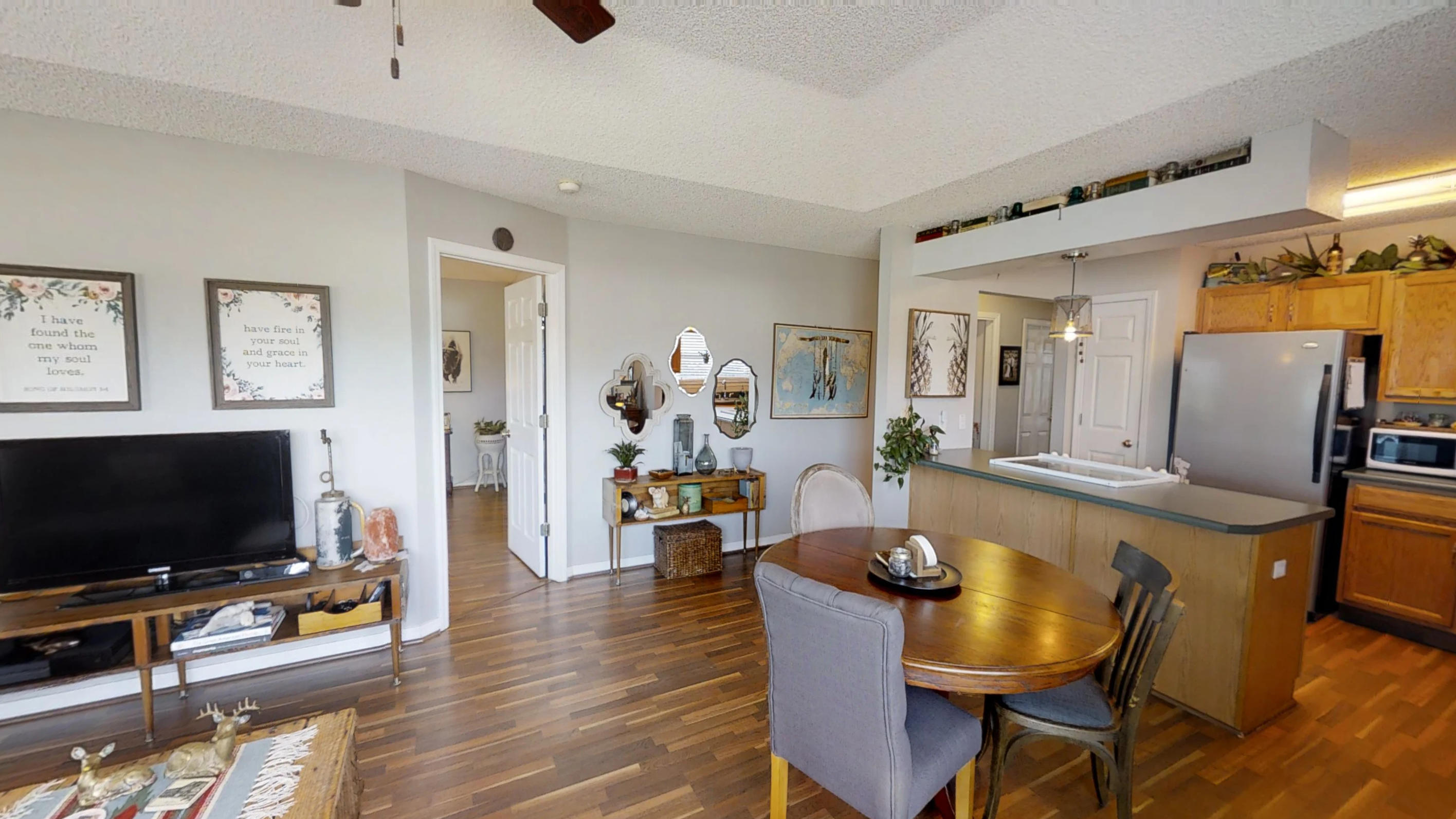 SHADOW LAKES - Residential