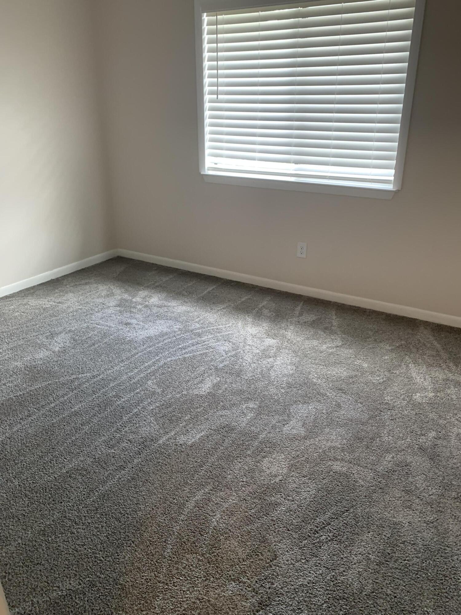 BIENVILLE SQUARE T/H - Residential Lease