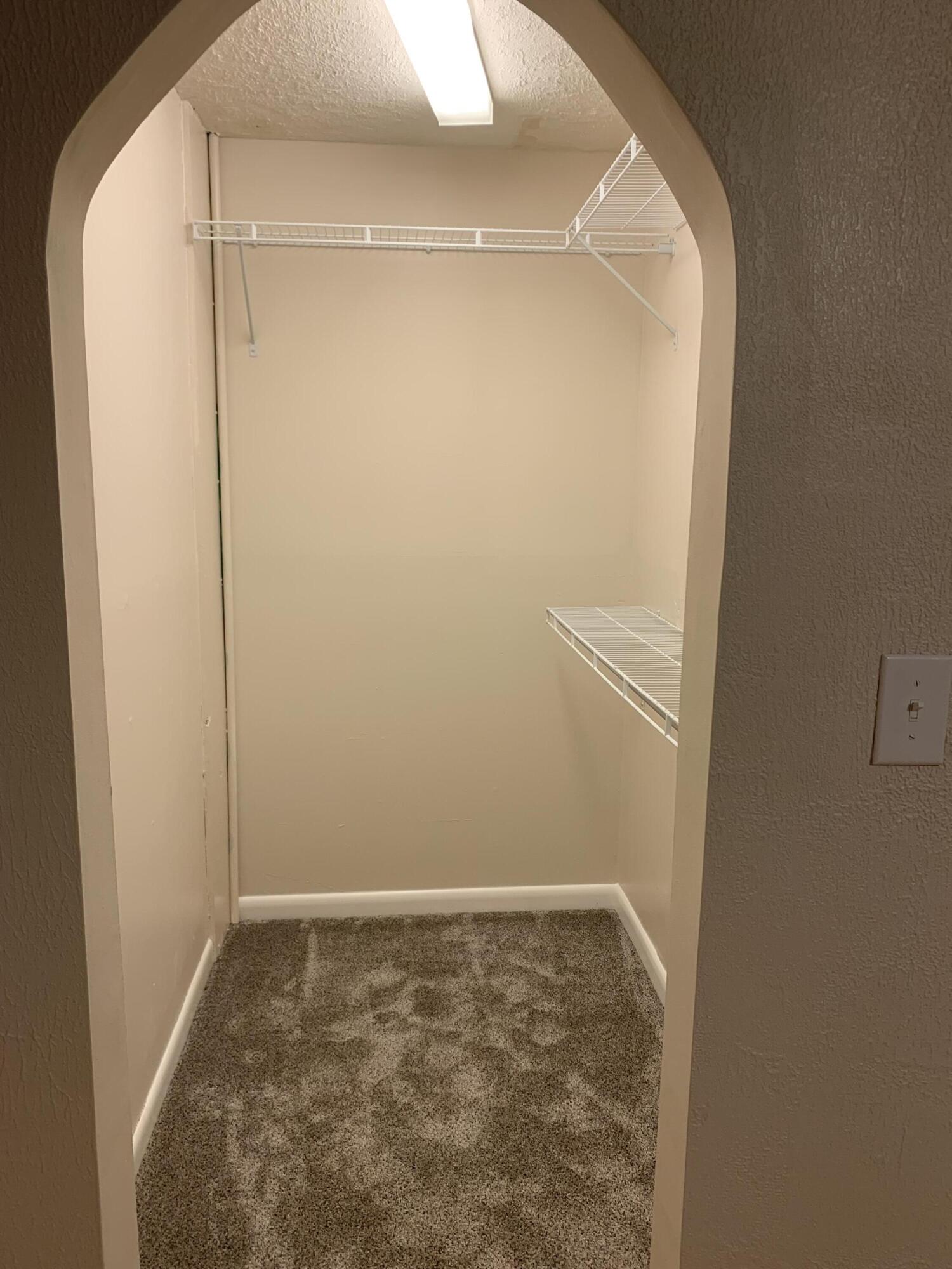 BIENVILLE SQUARE T/H - Residential Lease