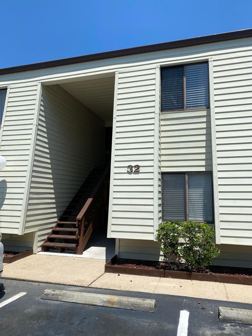 2 Bedroom, 1 Bath second floor unit that needs a little work. Community amenities include: a fishing dock, pool, tennis courts, and a large clubhouse. There is also ample parking for water toys.