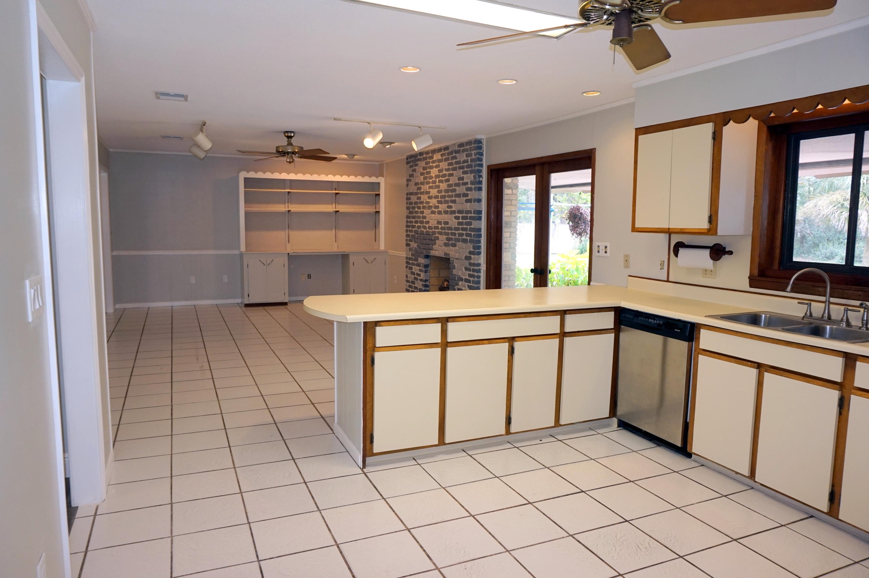 ADAMS POWELL - Residential