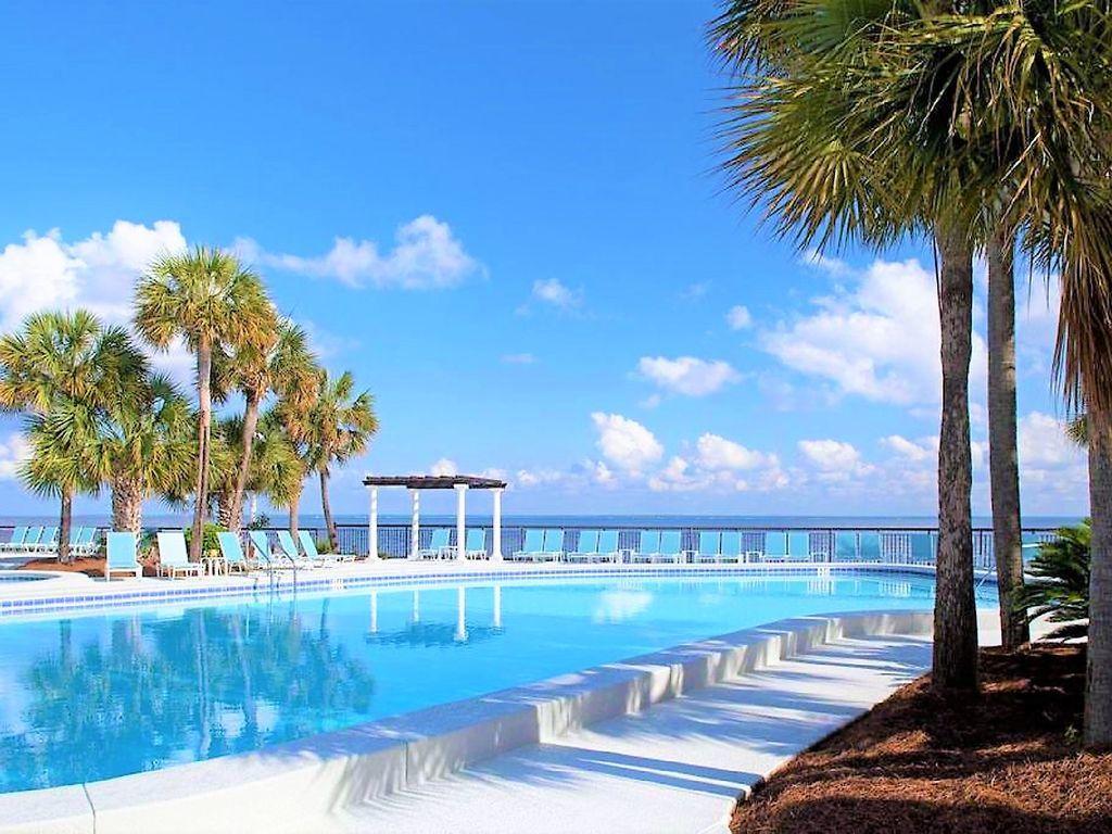 BAYSIDE AT SANDESTIN - Residential