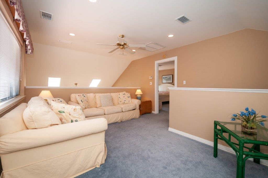 BEACHWALK VILLAS PH 12 - Residential