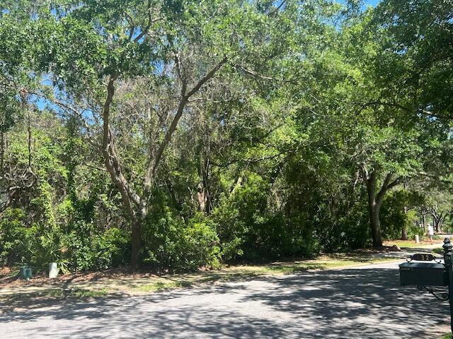 REGATTA BAY GOLF VILLAS - Land