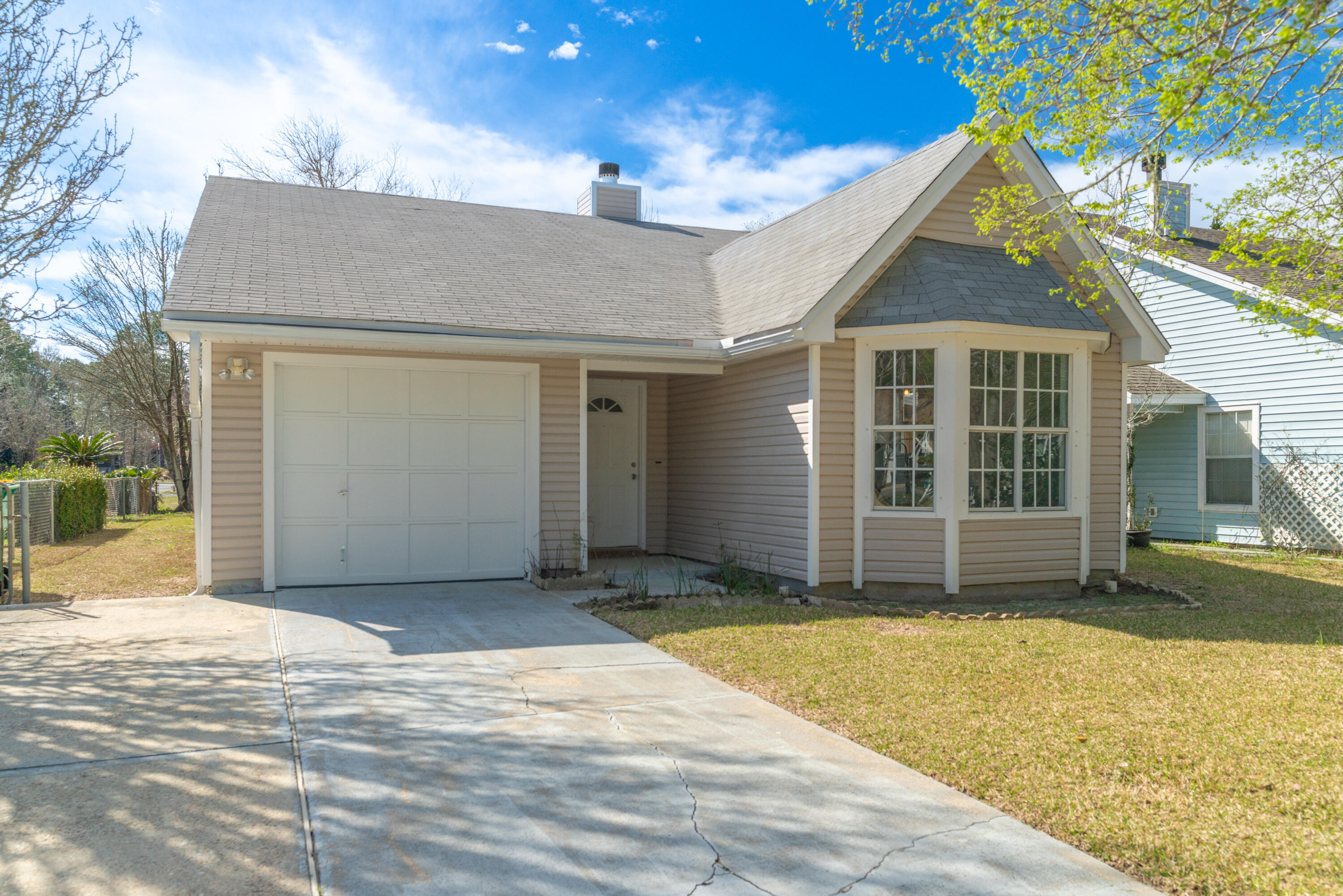Check out this immaculate Florida cottage in Willow Bend. Fresh flooring, paint and other amenities. Yes, the popcorn is gone. Enjoy quartz countertops, new sink, fixtures and appliances. Included are a facelift for the fireplace and freshened up baths. The owner took maintenance and care very seriously. Easy care vinyl plank throughout. Natural light floods the kitchen, great room and the bedrooms. A screened porch out back is yours to enjoy the outdoors without critter-bites, and a covered patio on the side is perfect for grilling. Back yard is fenced. Storage shed conveys as-is. Roof and HVAC are 2017, and the garage water heater is a 2014. Come out and see this one before its gone!