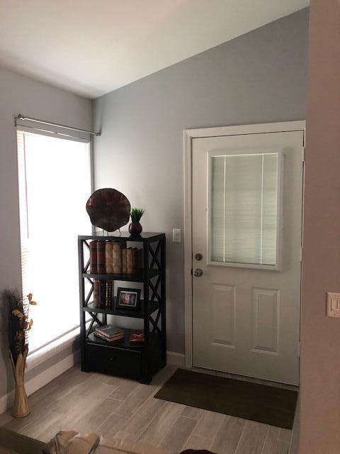 LIVE OAK MANORS - Residential Lease