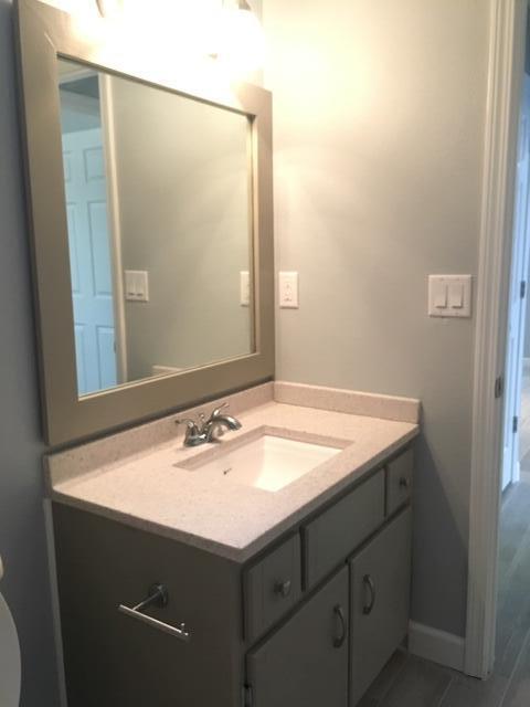 LIVE OAK MANORS - Residential Lease