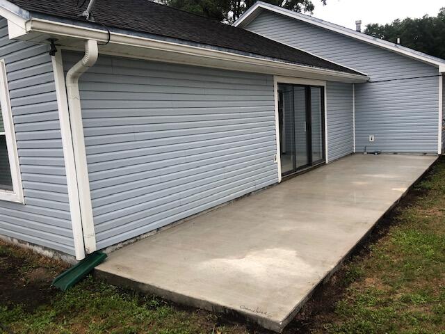 LIVE OAK MANORS - Residential Lease