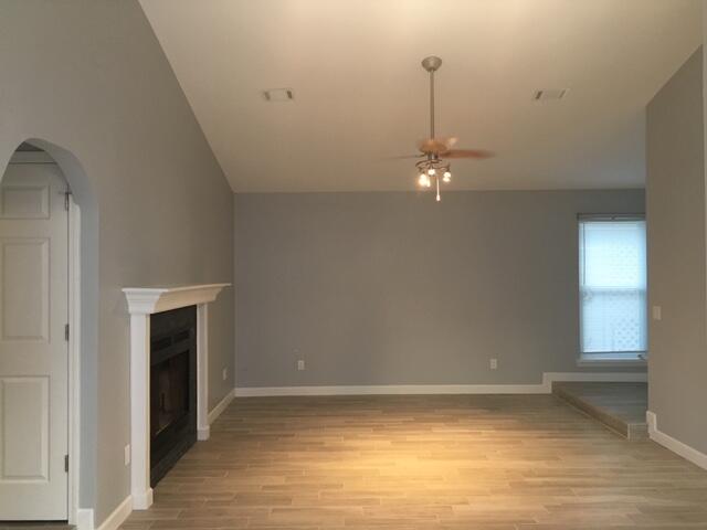 LIVE OAK MANORS - Residential Lease