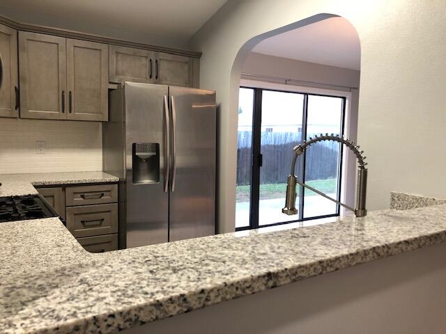 LIVE OAK MANORS - Residential Lease