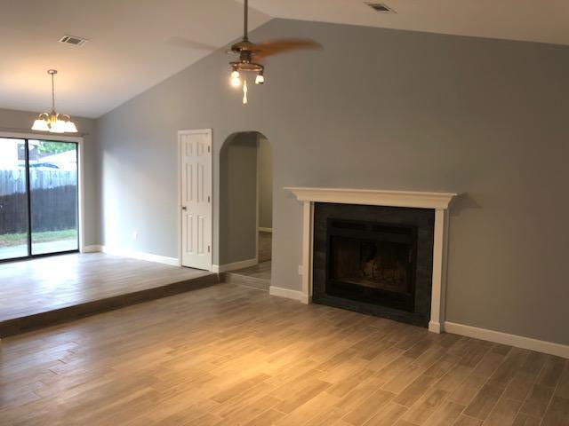 LIVE OAK MANORS - Residential Lease