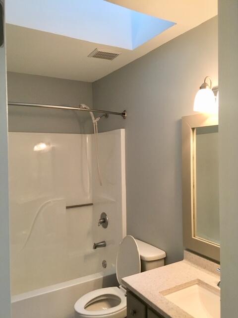 LIVE OAK MANORS - Residential Lease